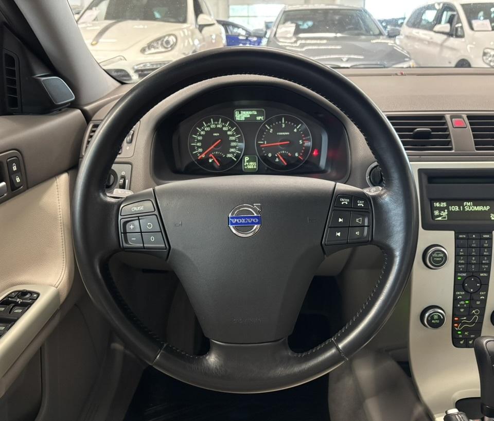 VOLVO V50 2009
