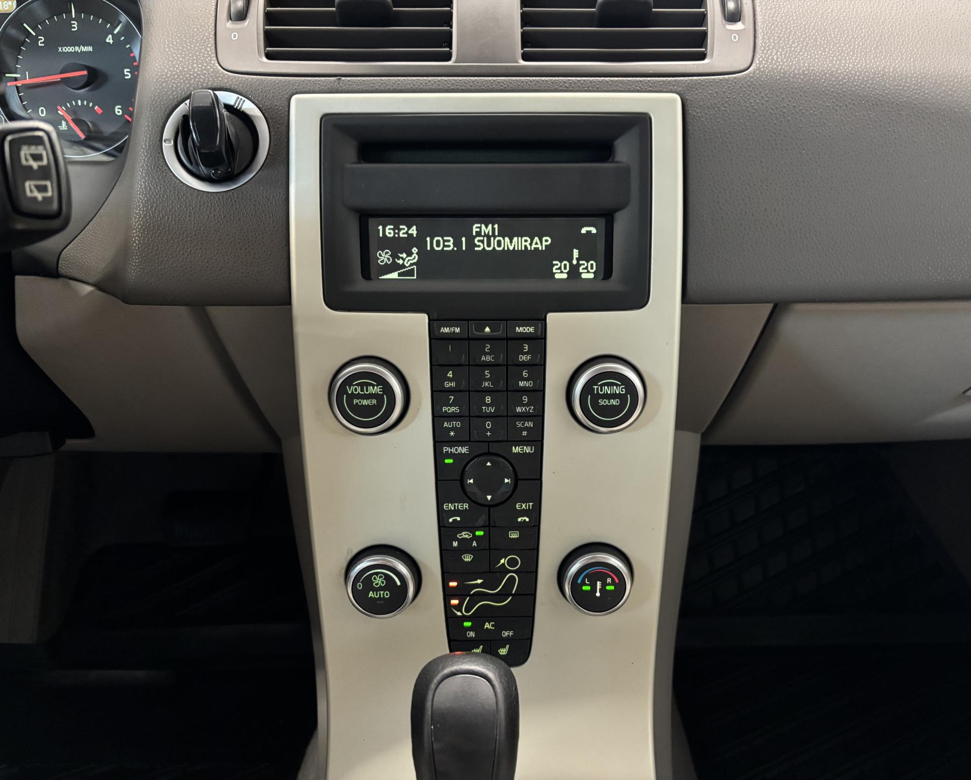 VOLVO V50 2009