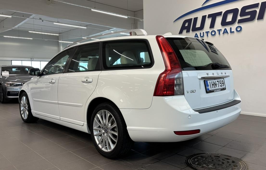 VOLVO V50 2009