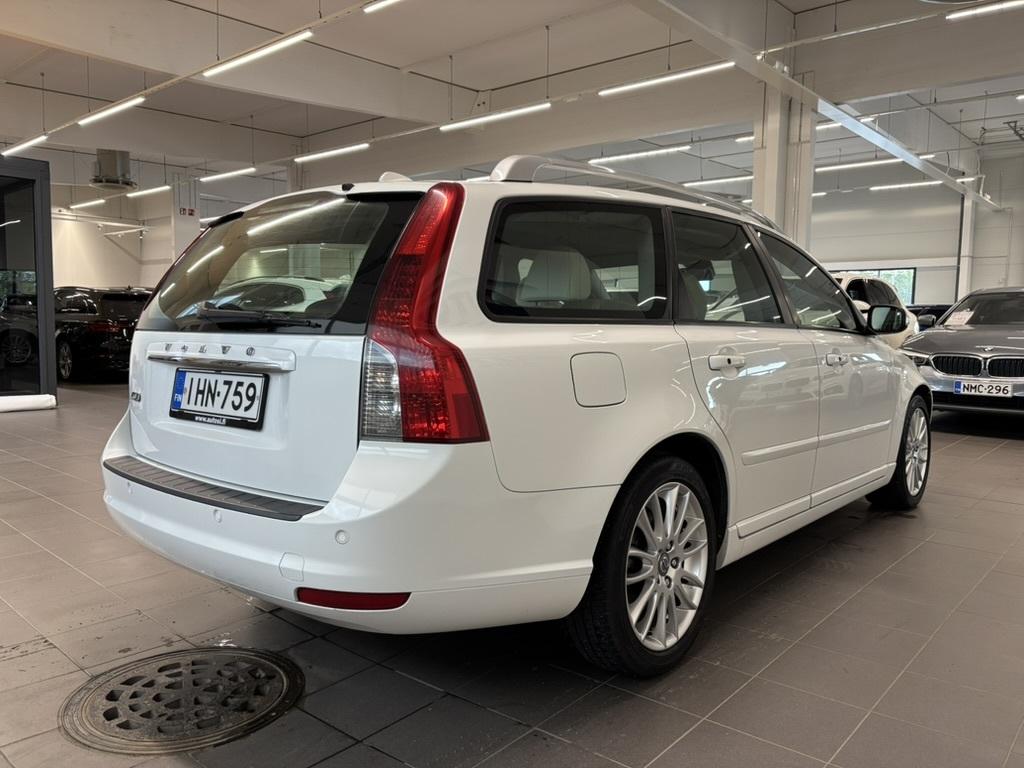 VOLVO V50 2009