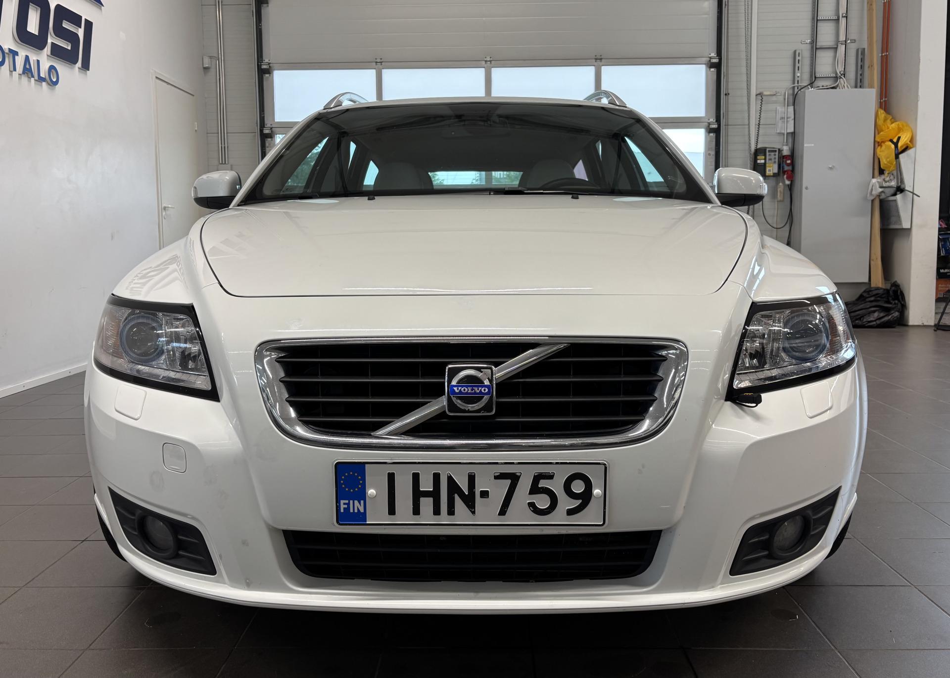 VOLVO V50 2009