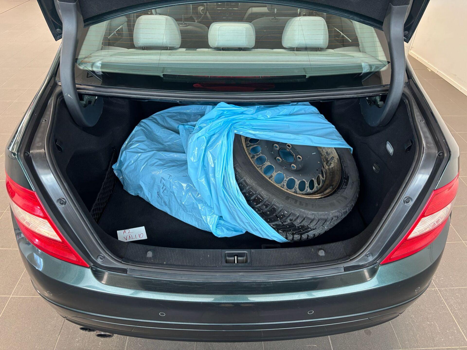 MERCEDES-BENZ C 2008