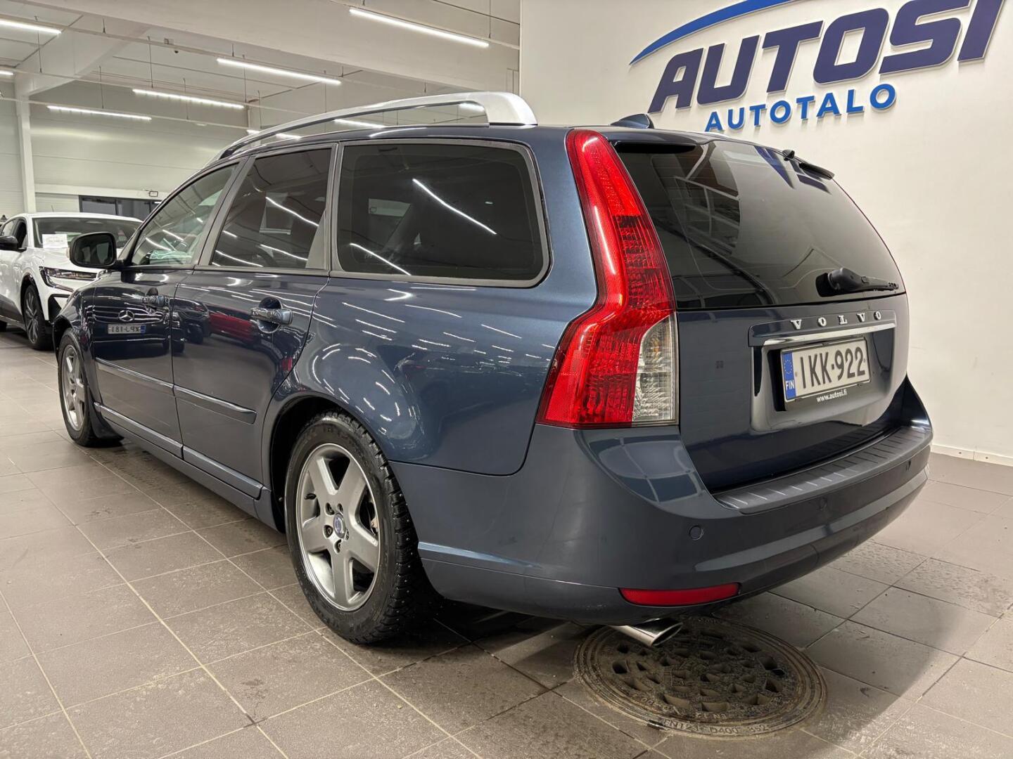 VOLVO V50 2012