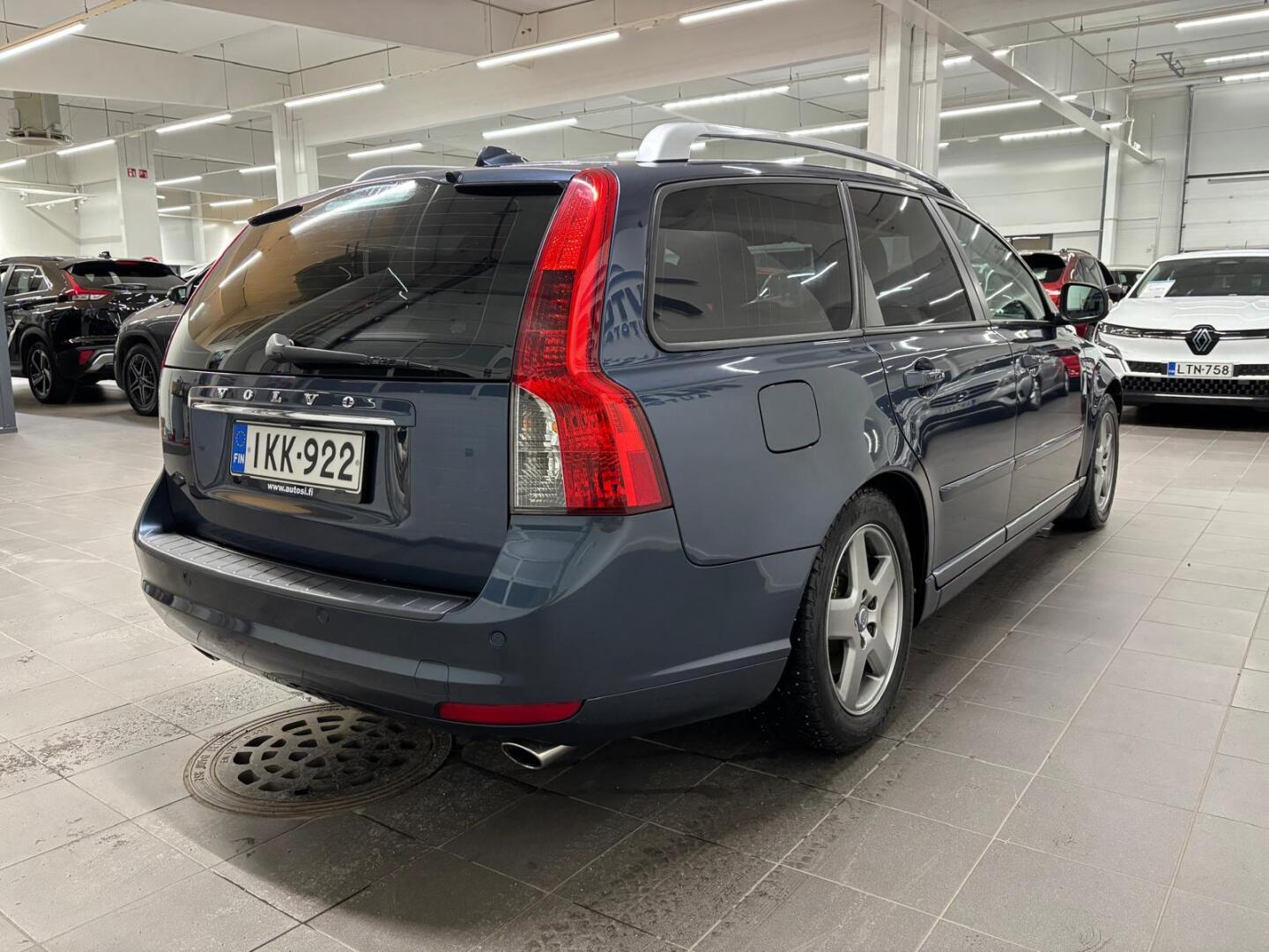 VOLVO V50 2012