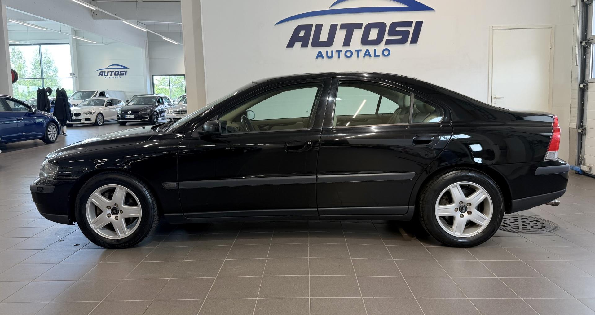 VOLVO S60 2004