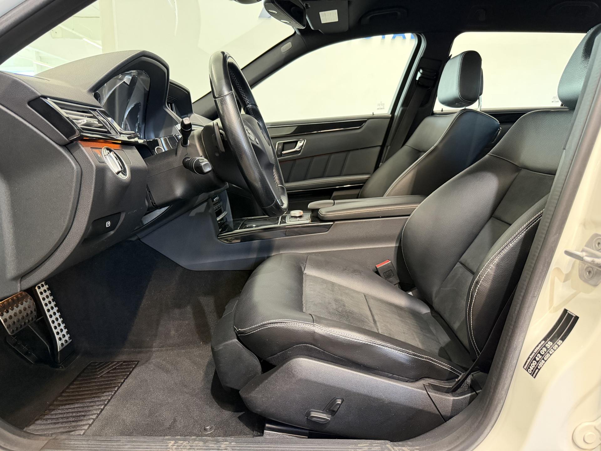 MERCEDES-BENZ E 2011