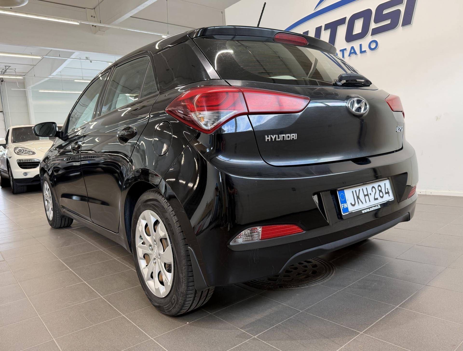 HYUNDAI i20 2017