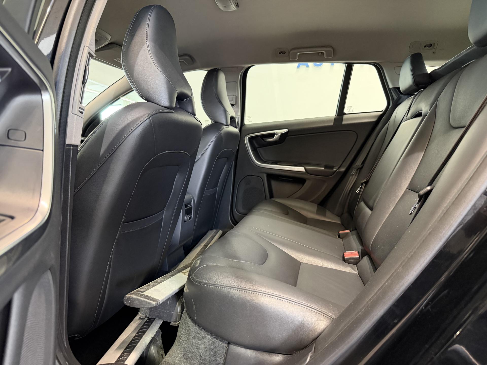 VOLVO V60 Cross Country 2018