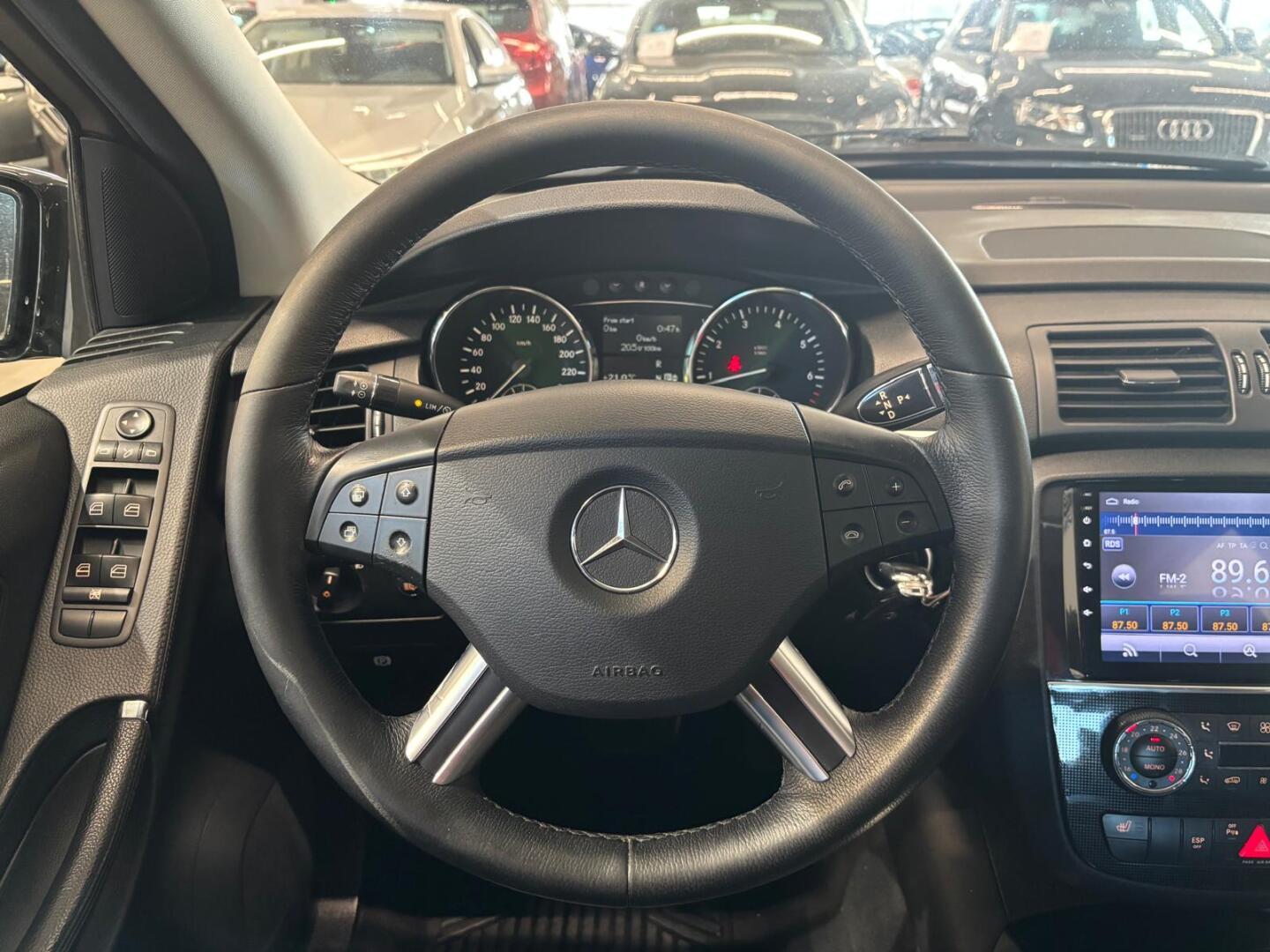MERCEDES-BENZ R 2007