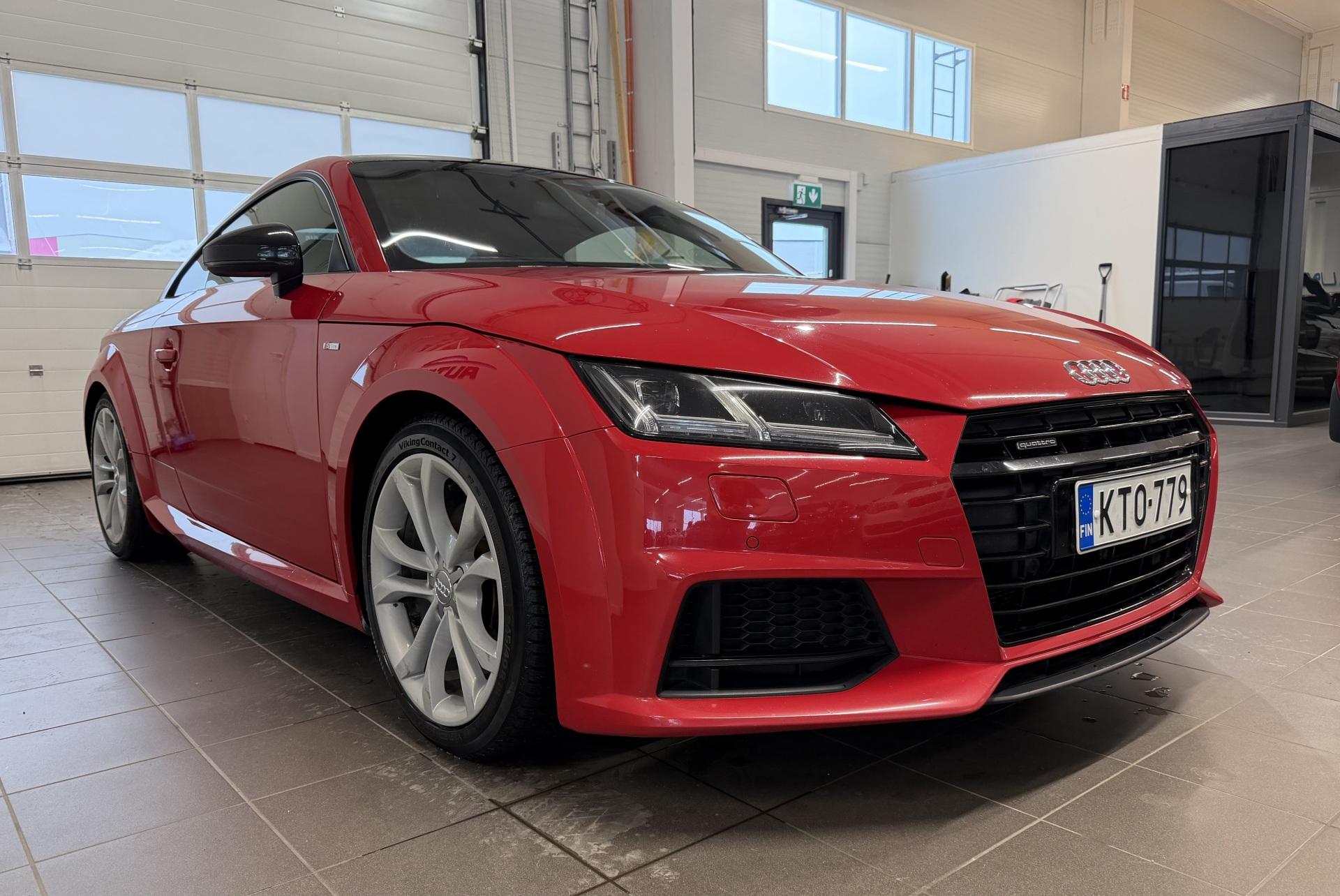 AUDI TT 2015