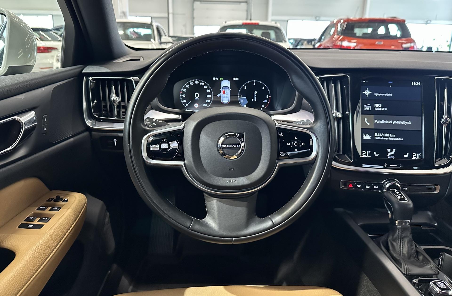 VOLVO V60 2019
