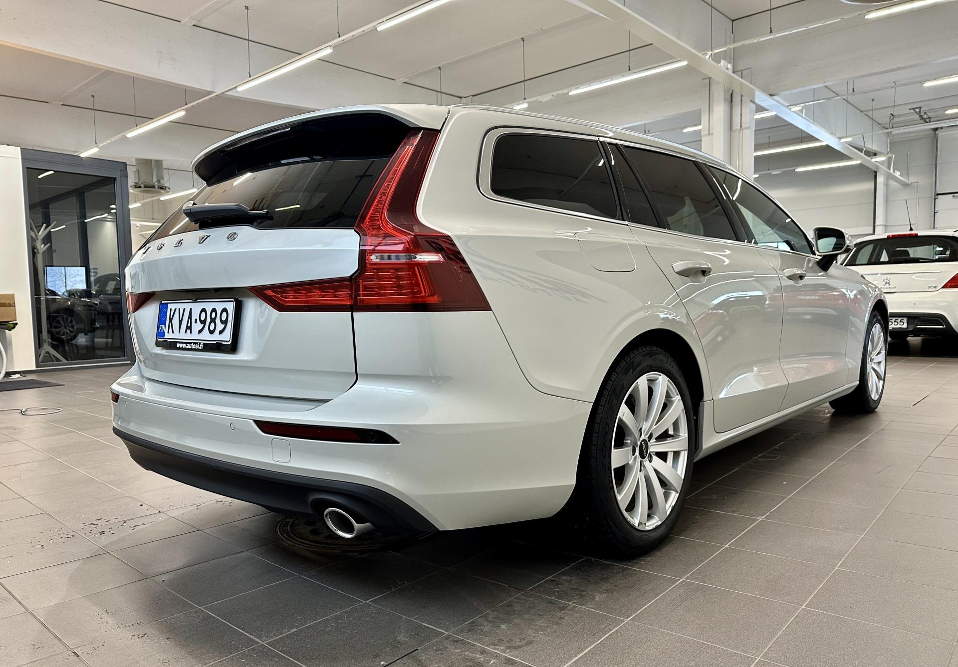 VOLVO V60 2019
