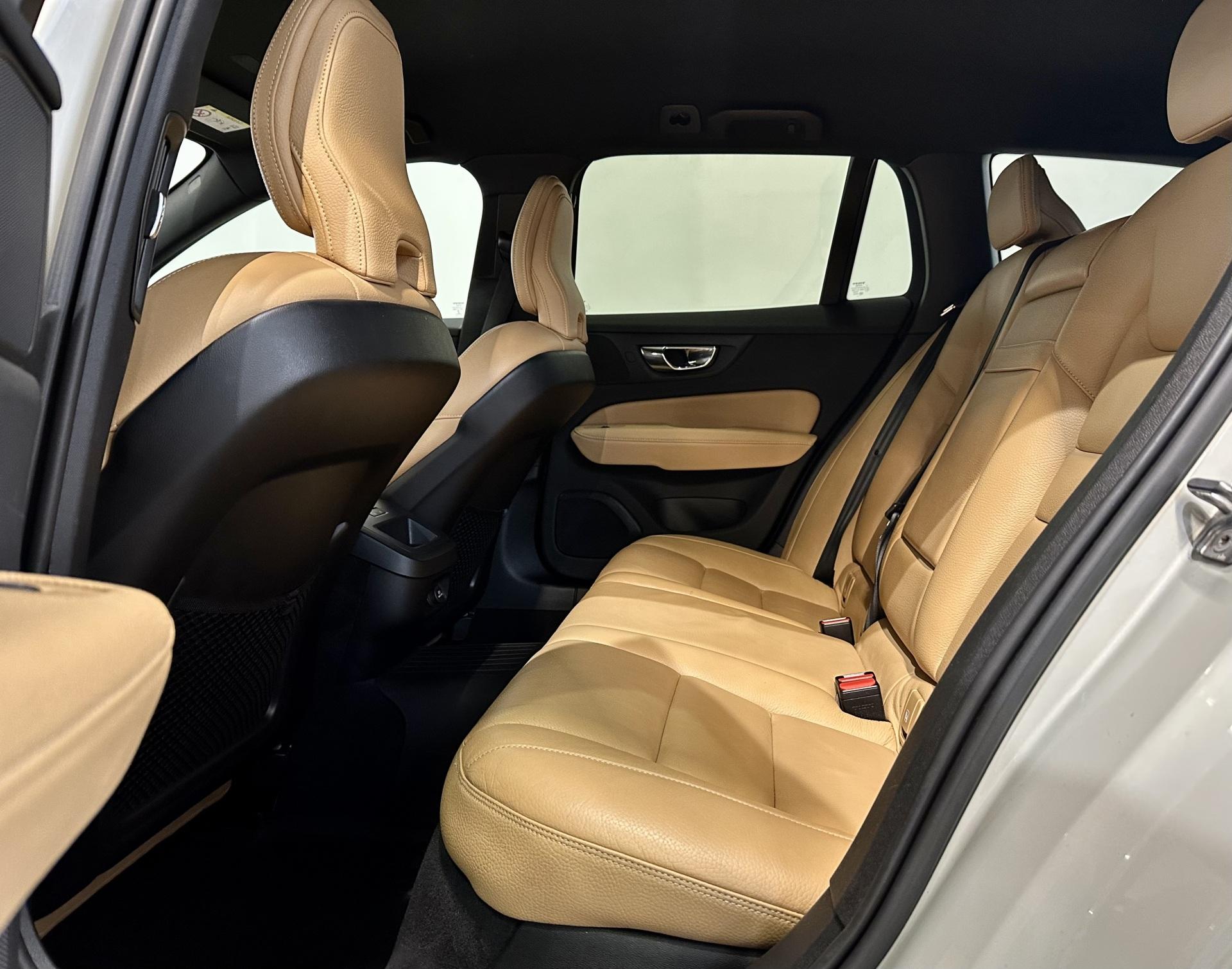 VOLVO V60 2019