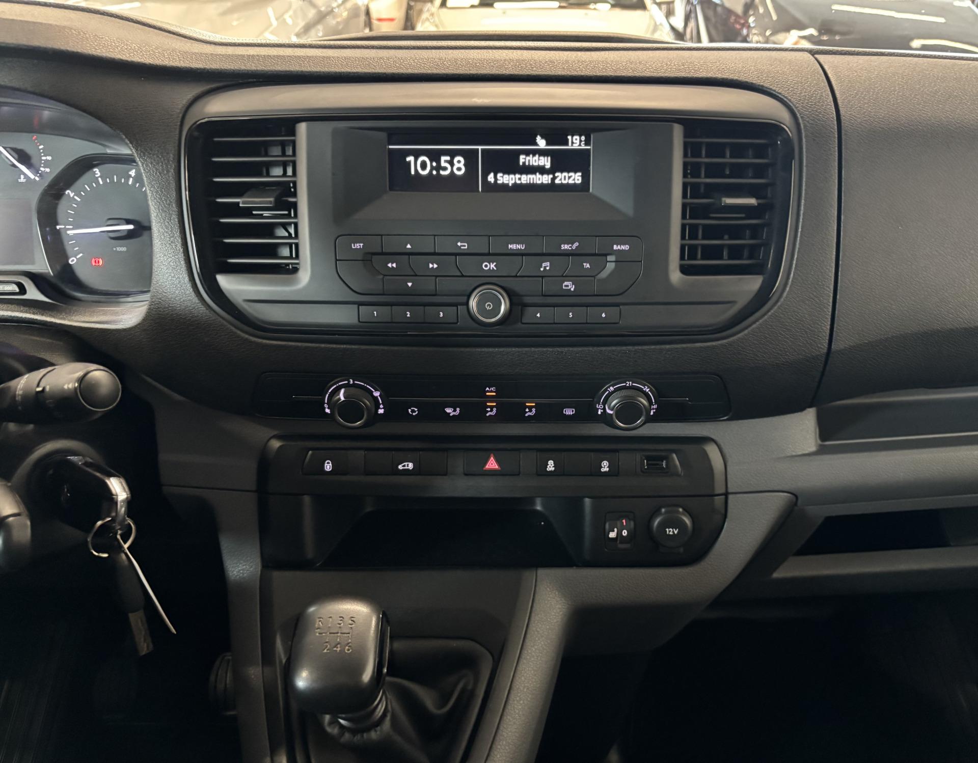 TOYOTA Proace 2017