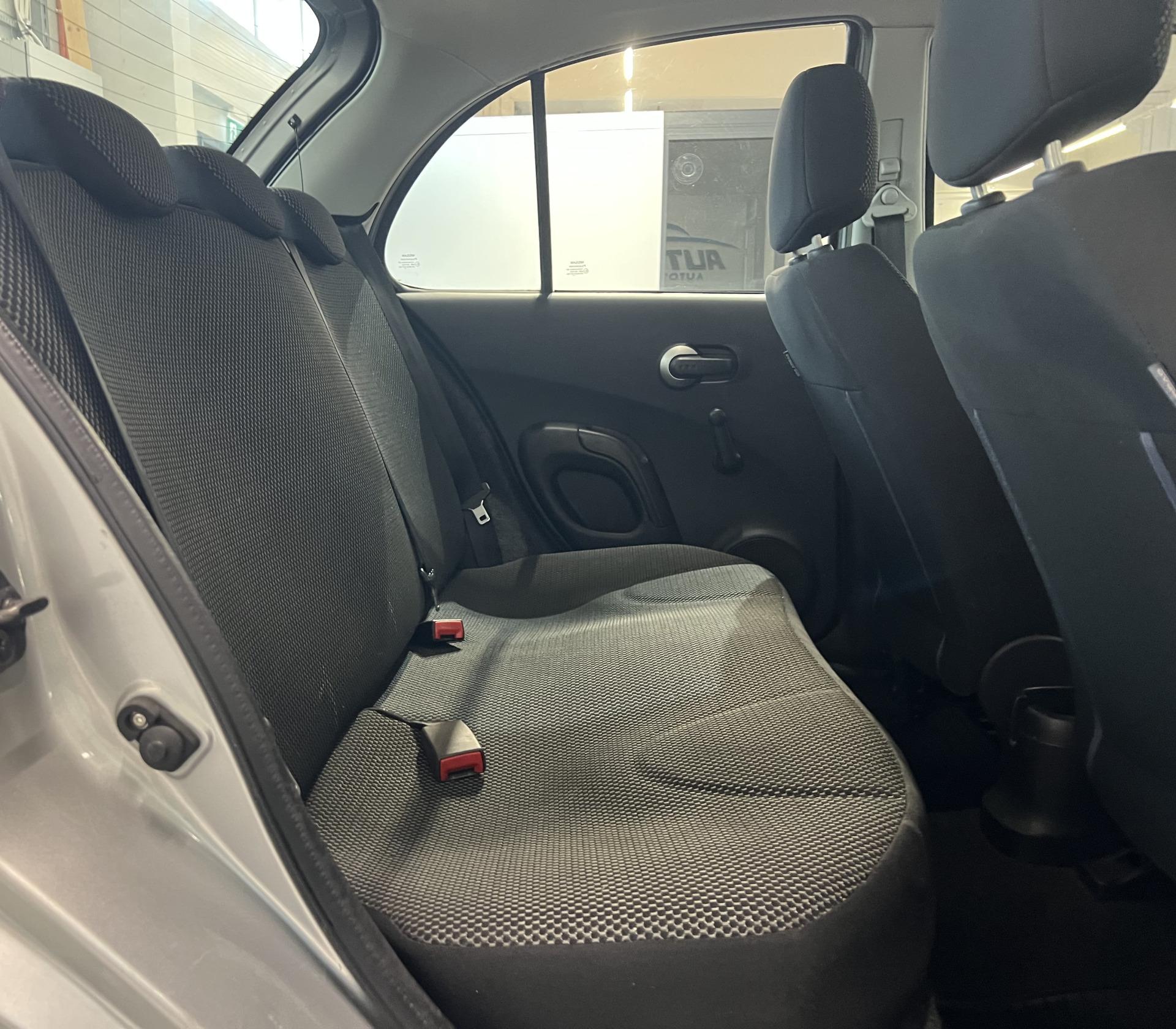 NISSAN Micra 2010