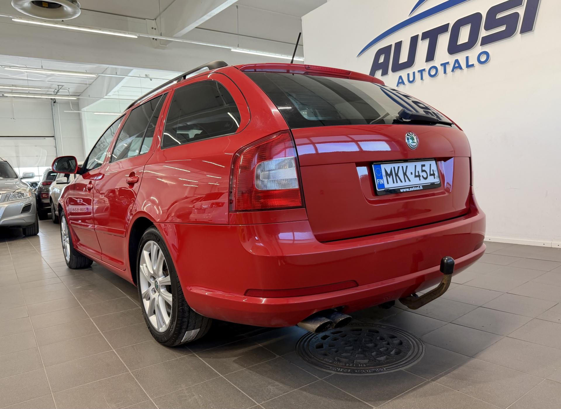 SKODA Octavia 2011