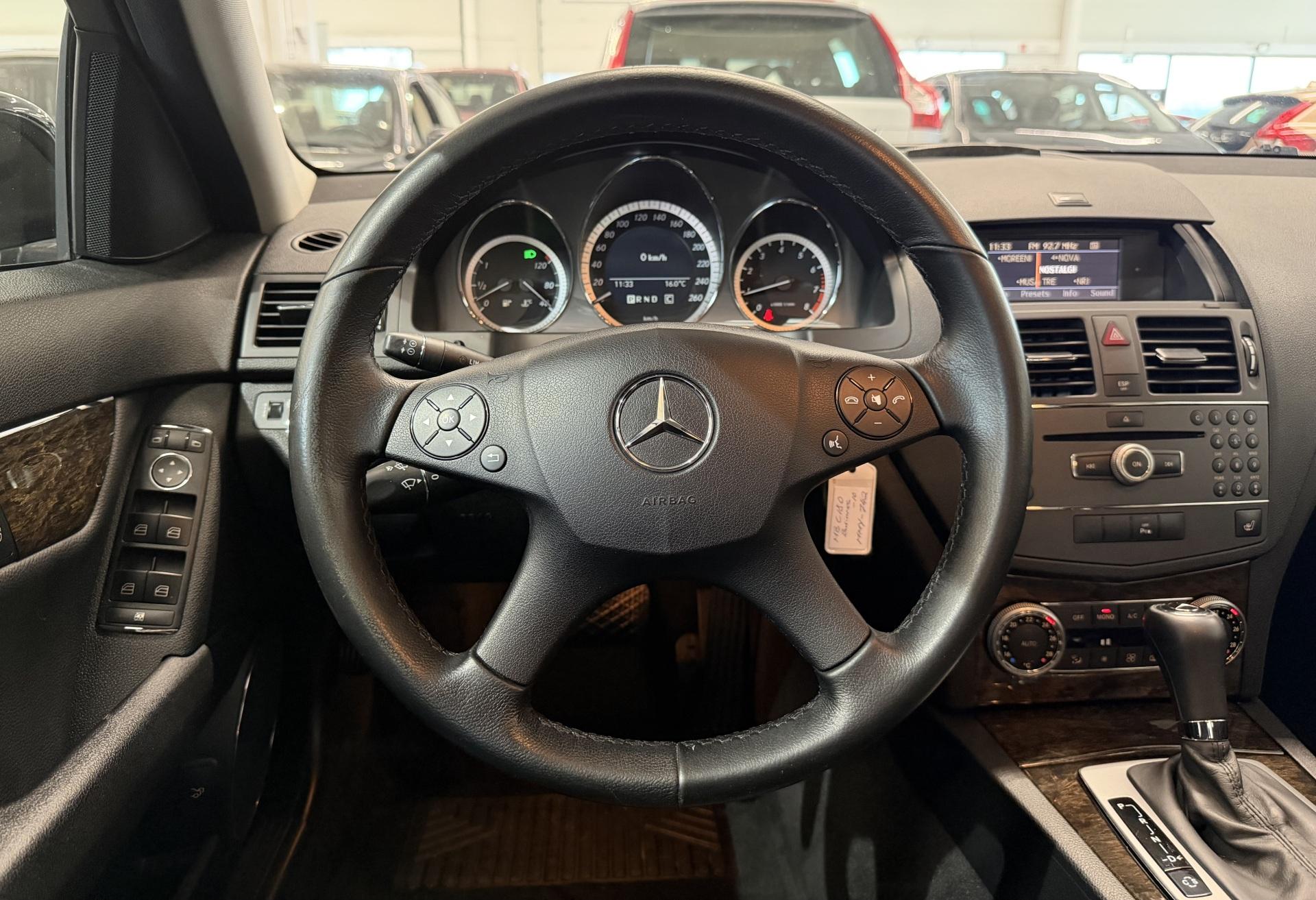 MERCEDES-BENZ C 2010