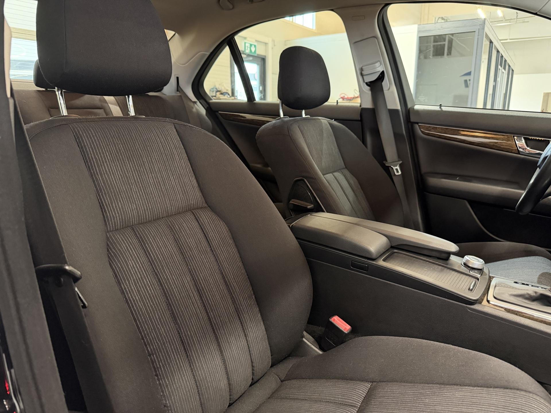 MERCEDES-BENZ C 2010