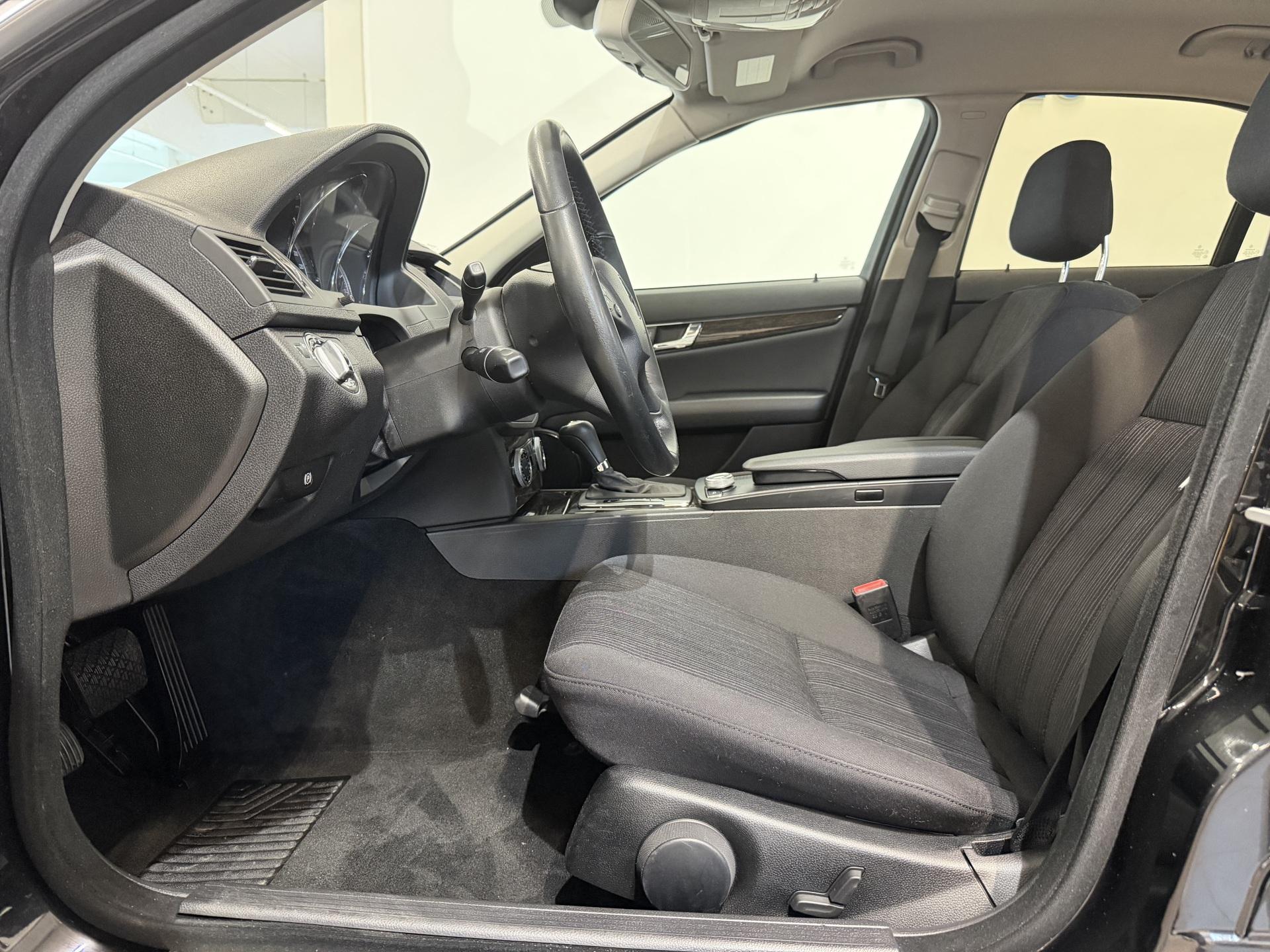 MERCEDES-BENZ C 2010