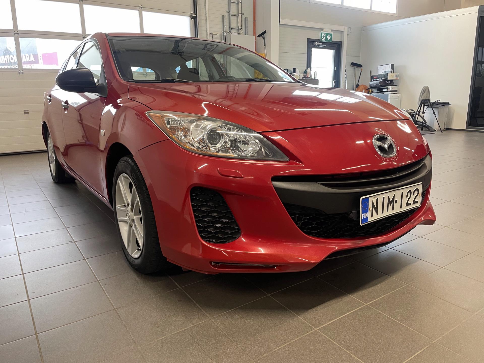 MAZDA 3 2012