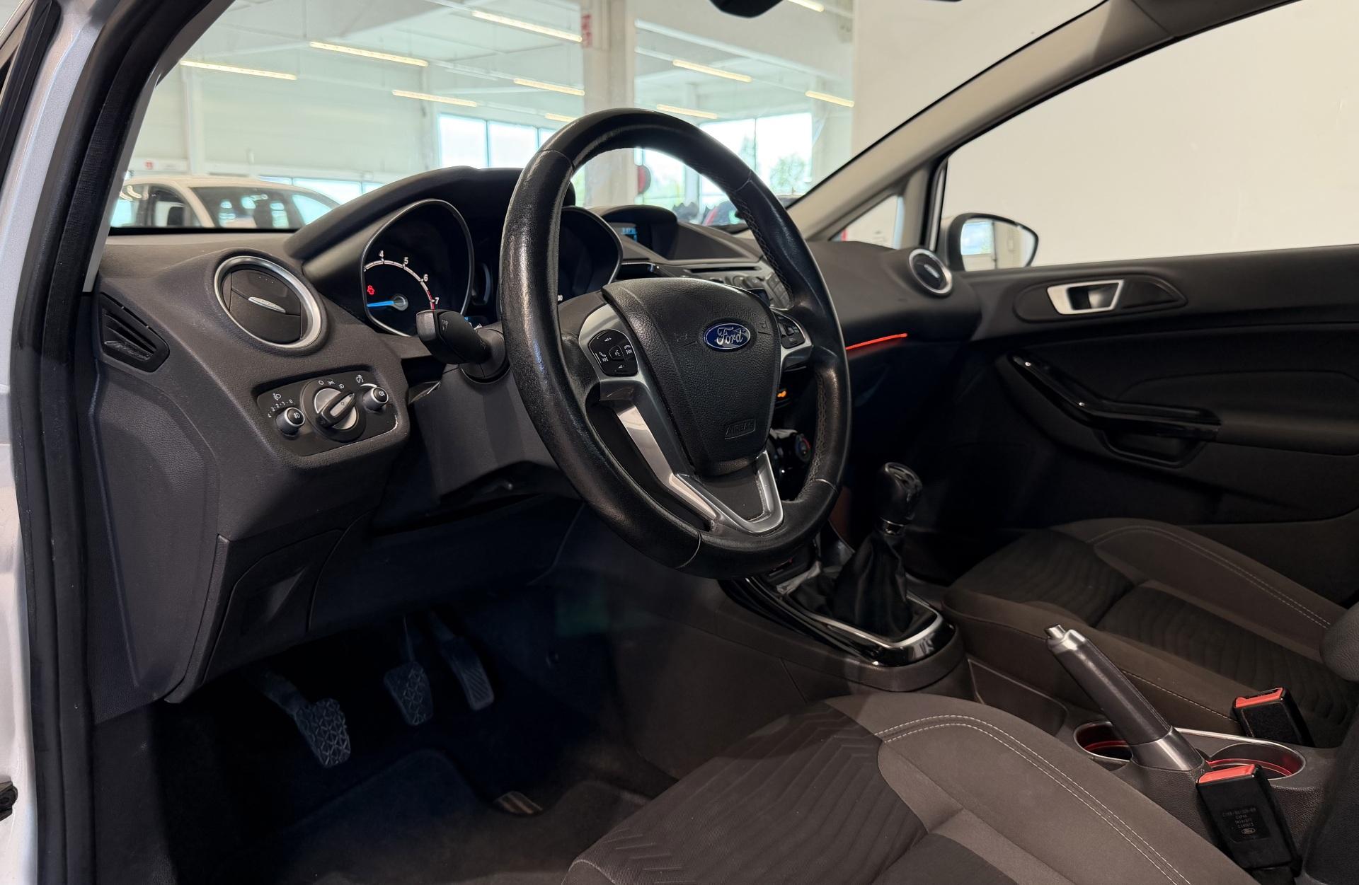 FORD Fiesta 2013