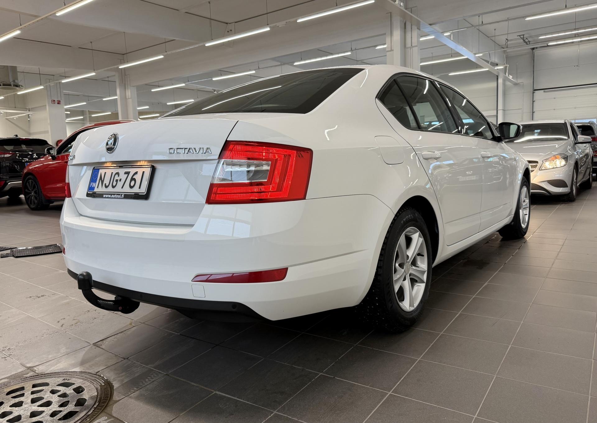 SKODA Octavia 2013