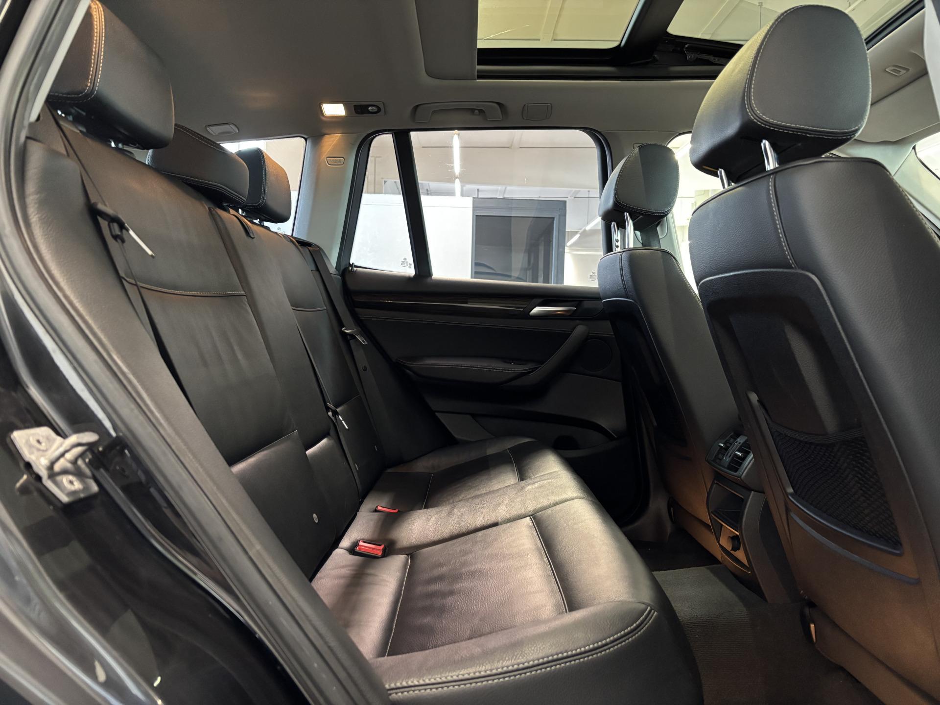 BMW X3 2011