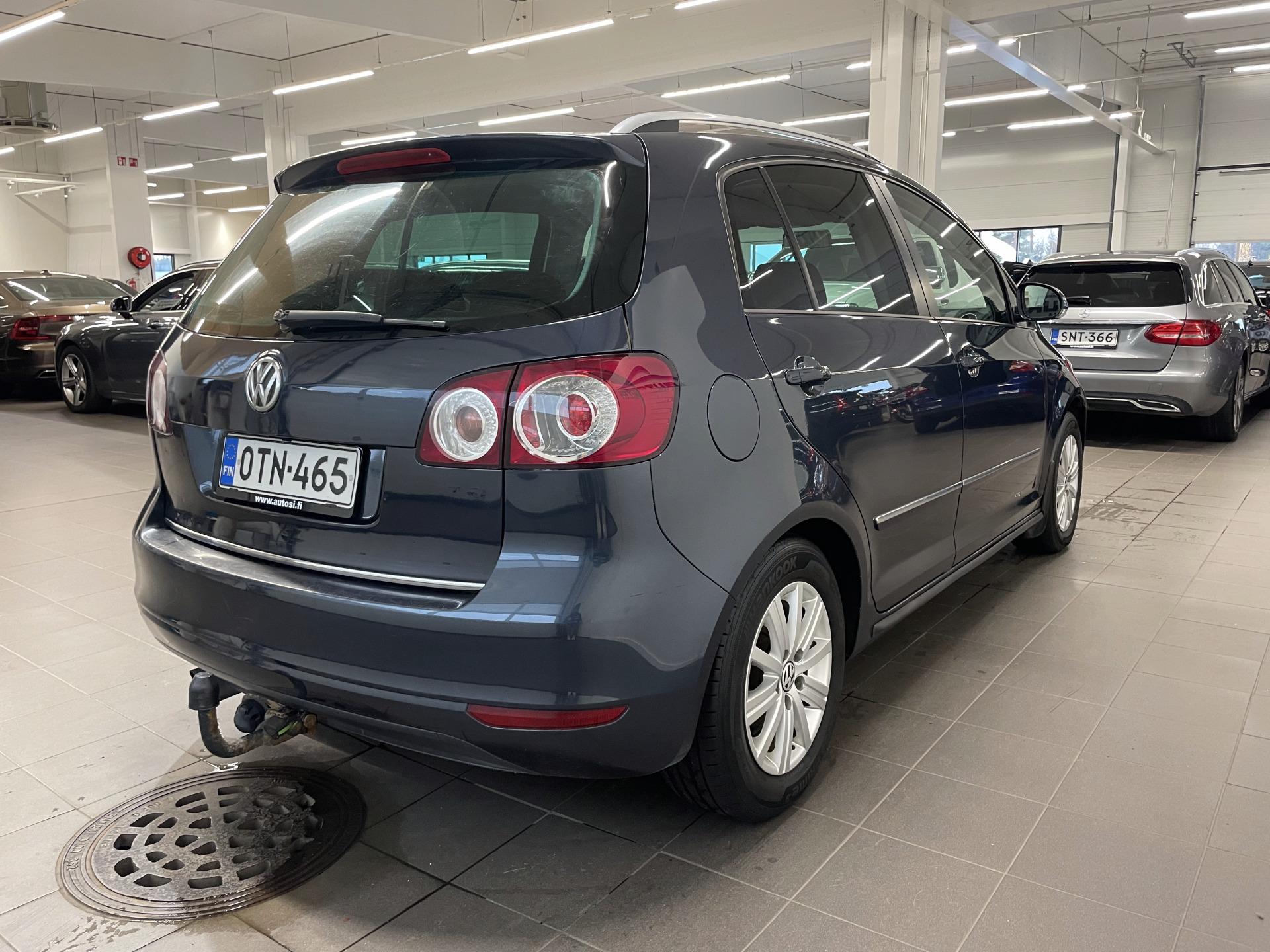 VOLKSWAGEN Golf Plus 2012