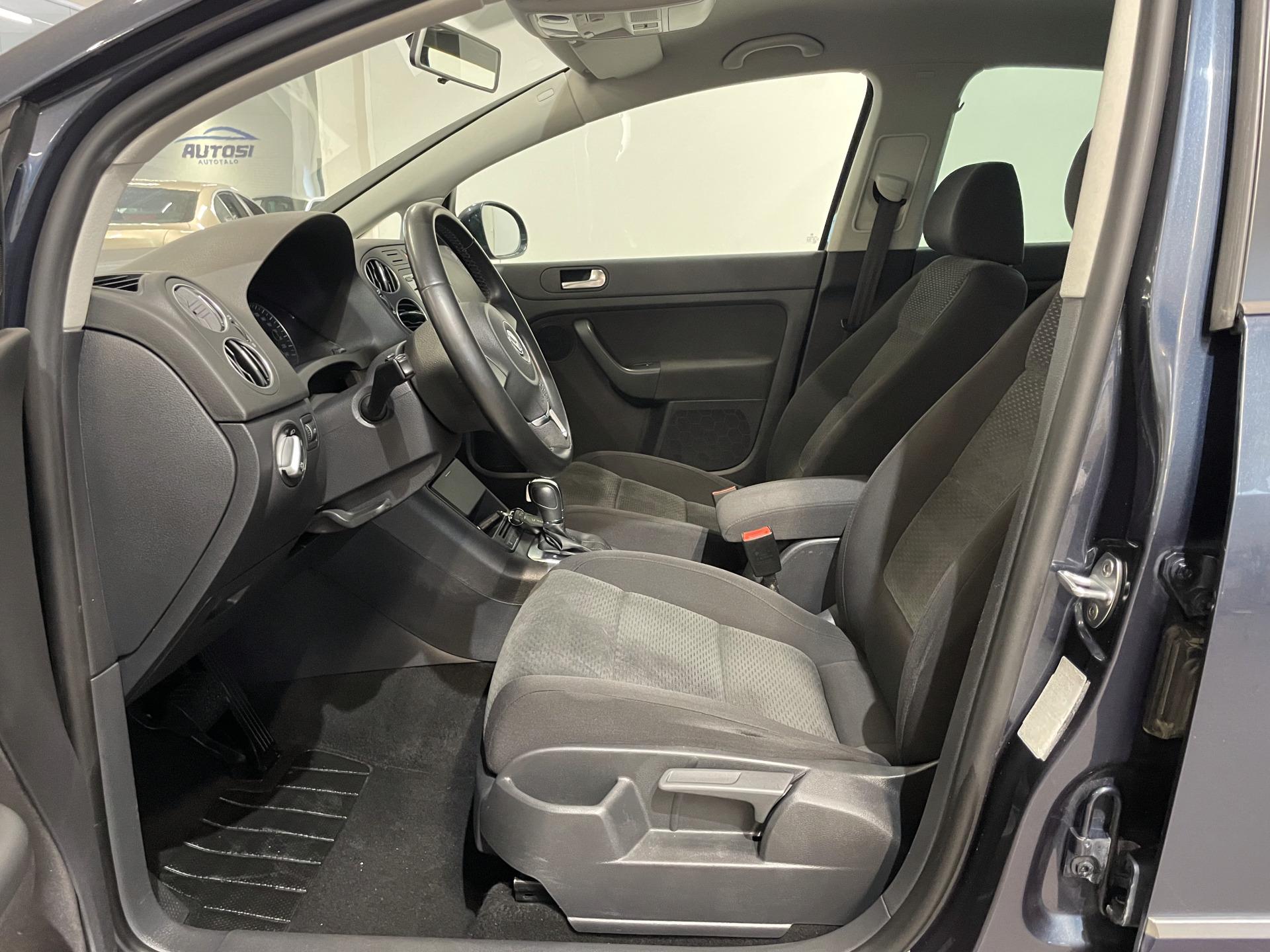 VOLKSWAGEN Golf Plus 2012