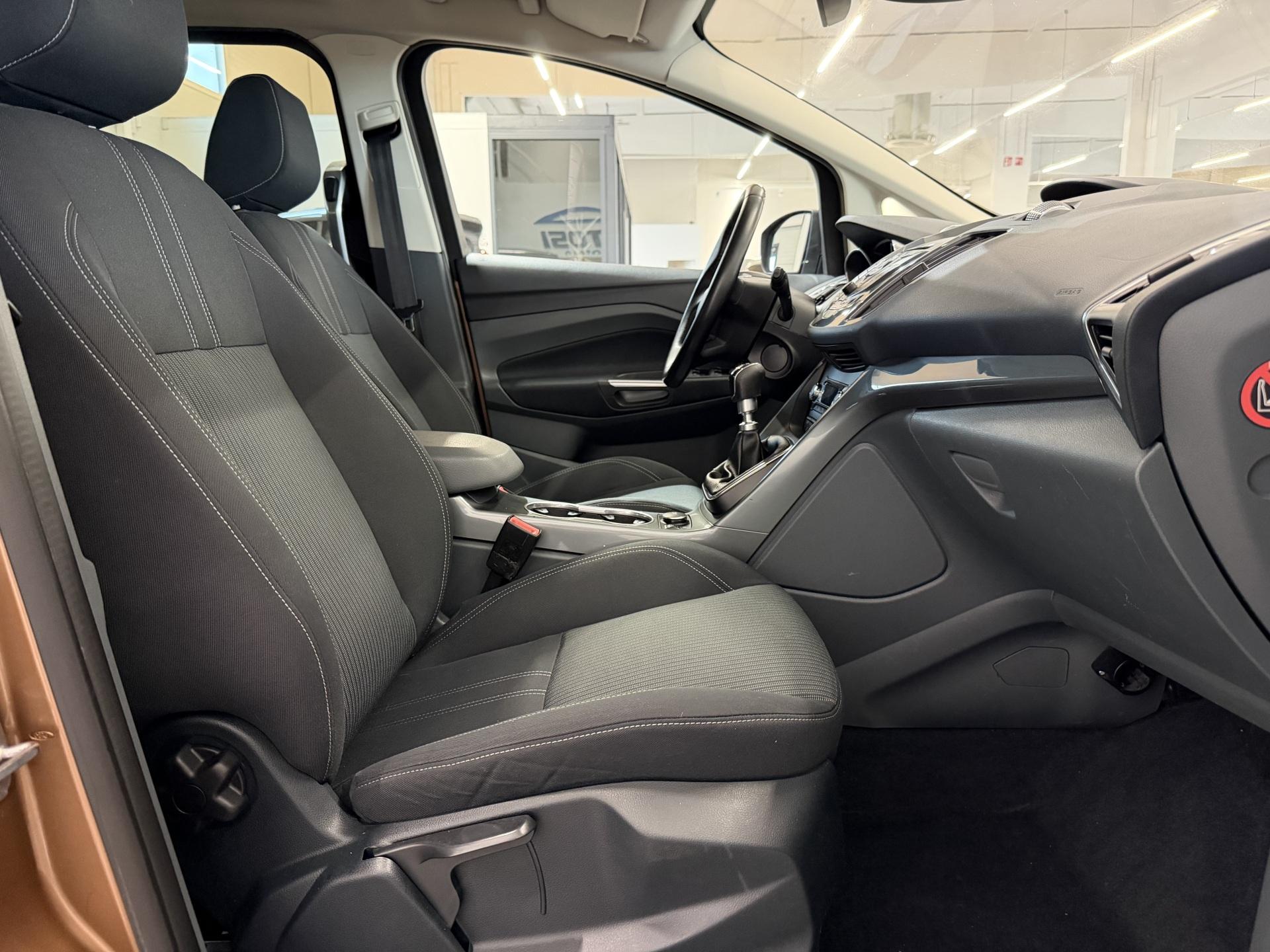 FORD Grand C-Max 2015