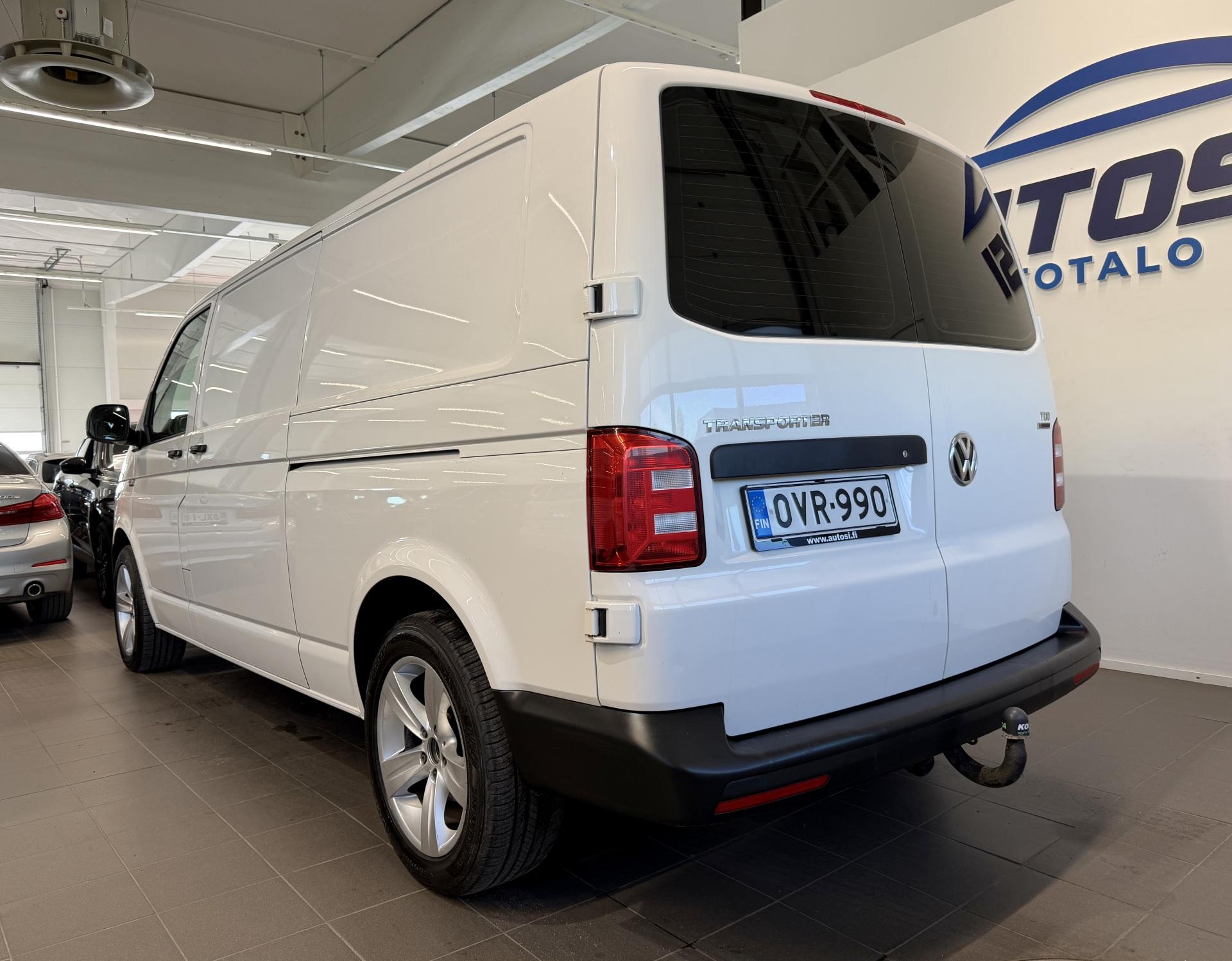 VOLKSWAGEN Transporter 2017