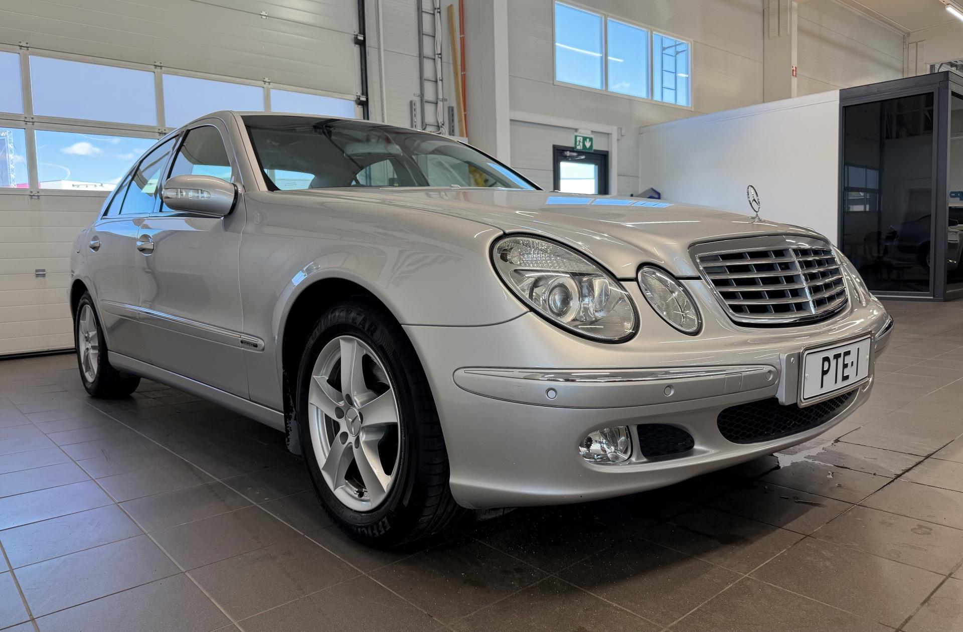 MERCEDES-BENZ E 2003