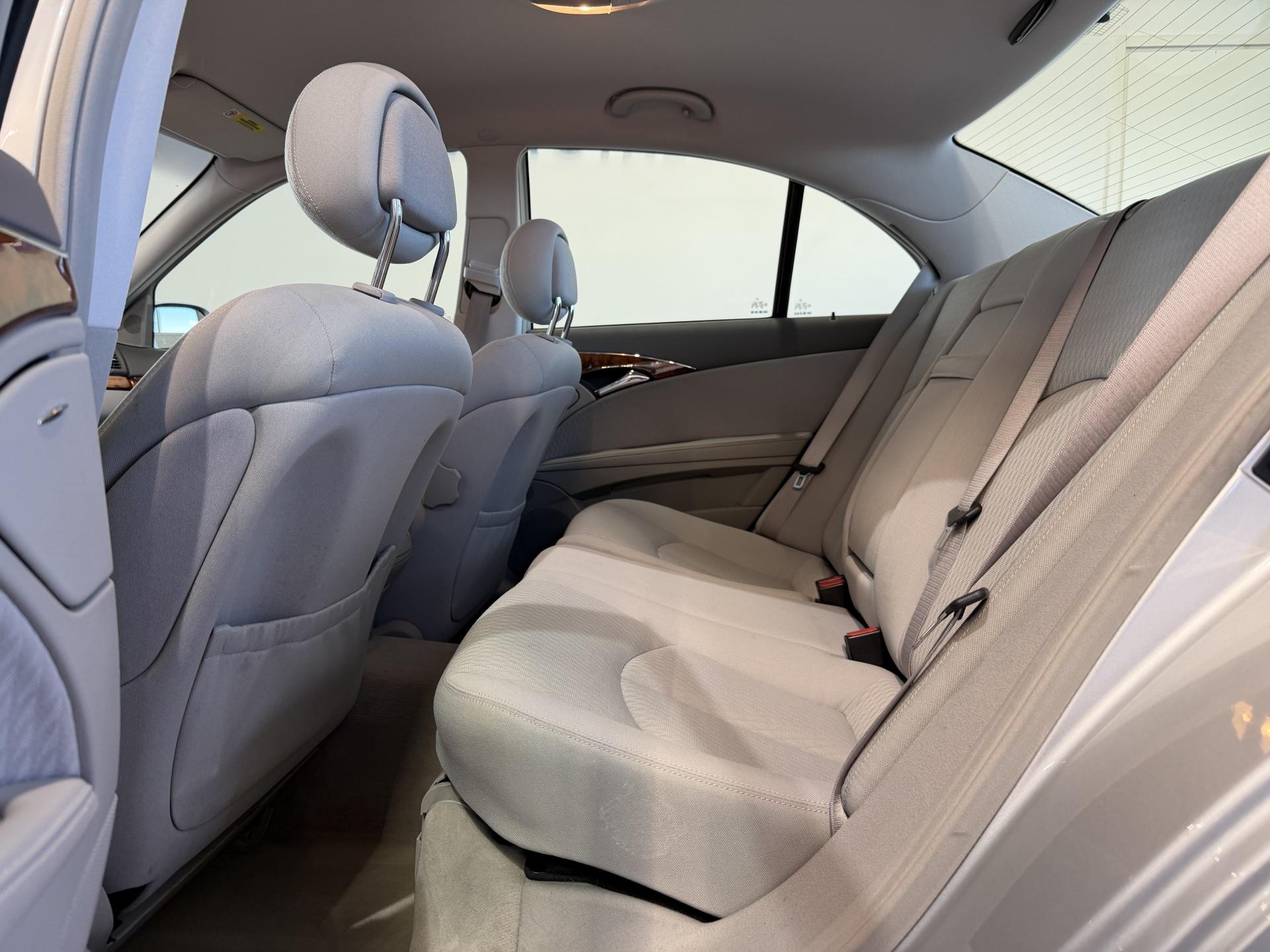 MERCEDES-BENZ E 2003