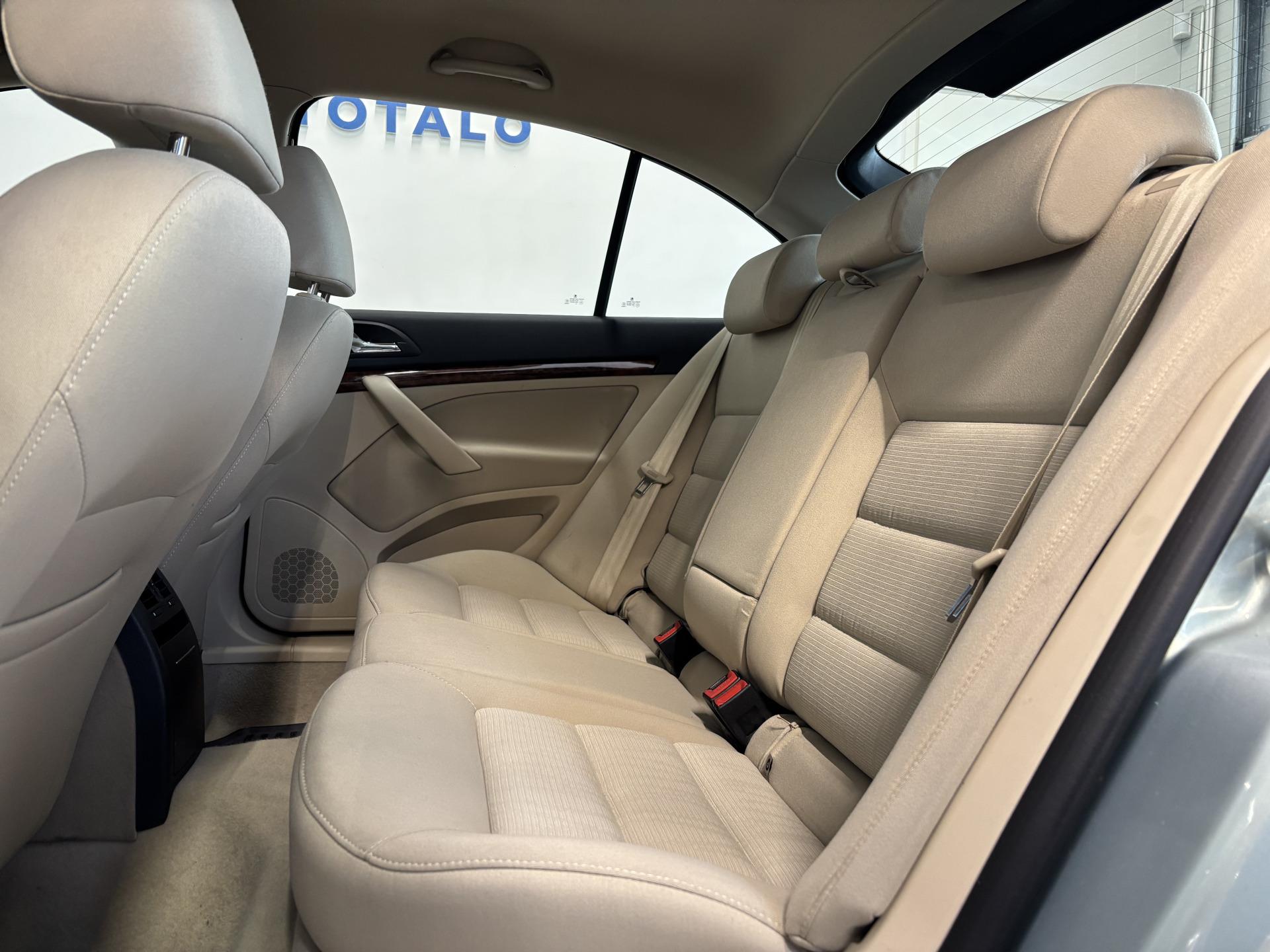 SKODA Octavia 2011
