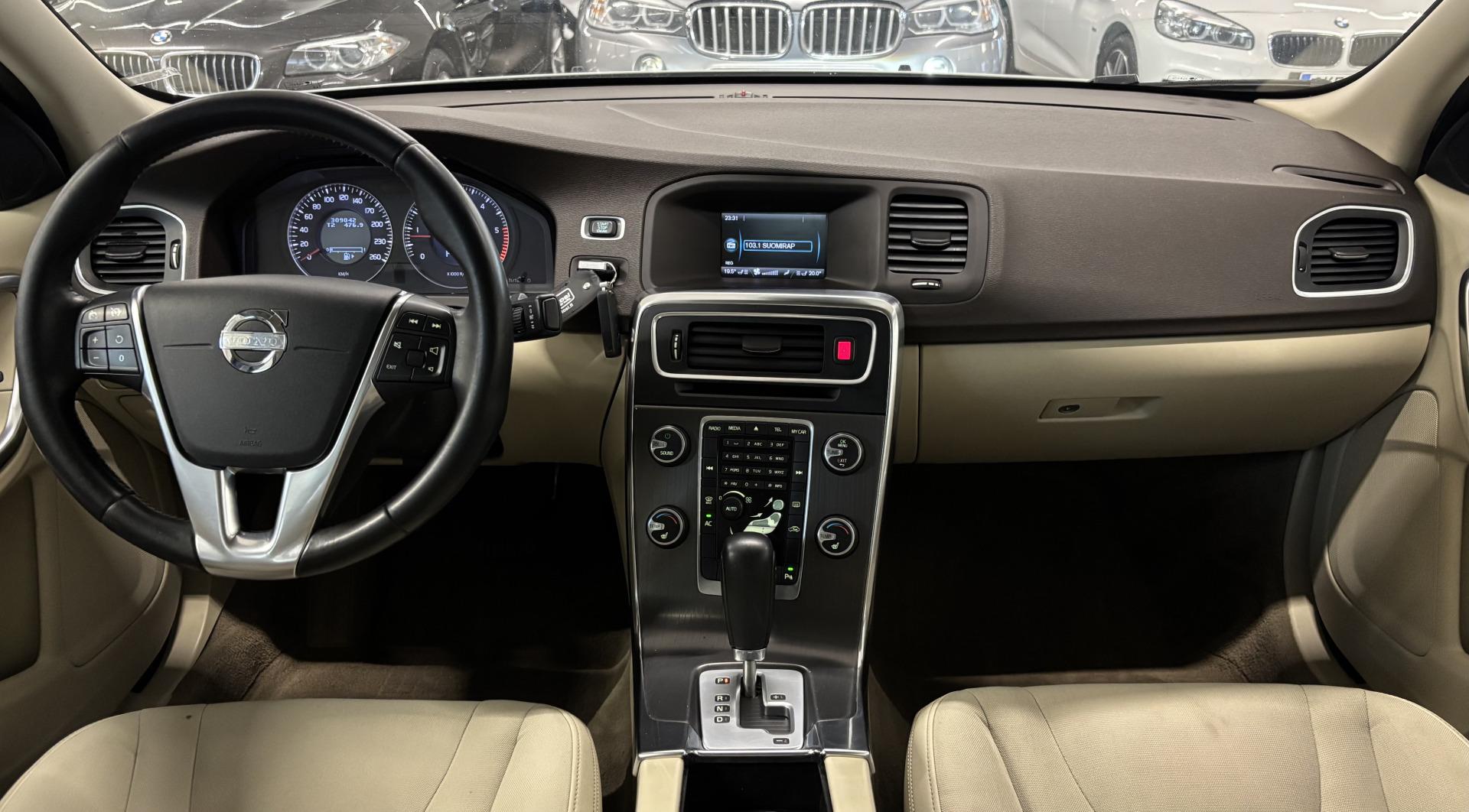 VOLVO S60 2011