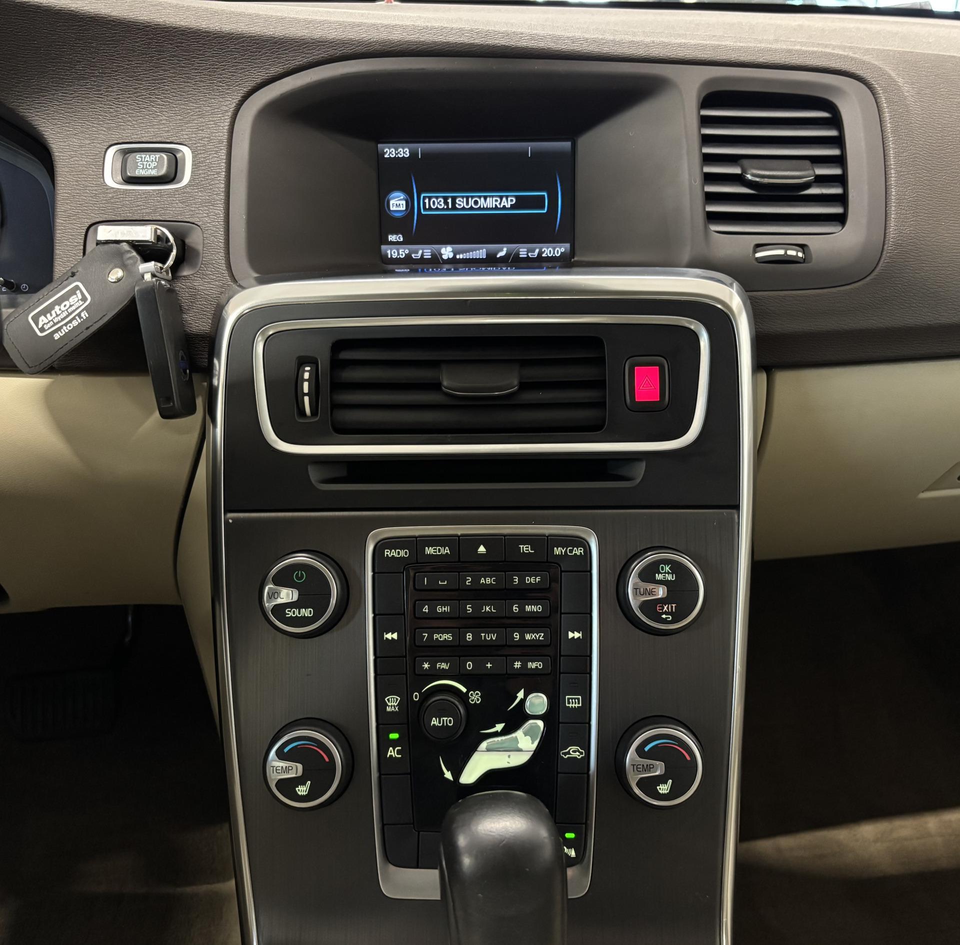 VOLVO S60 2011