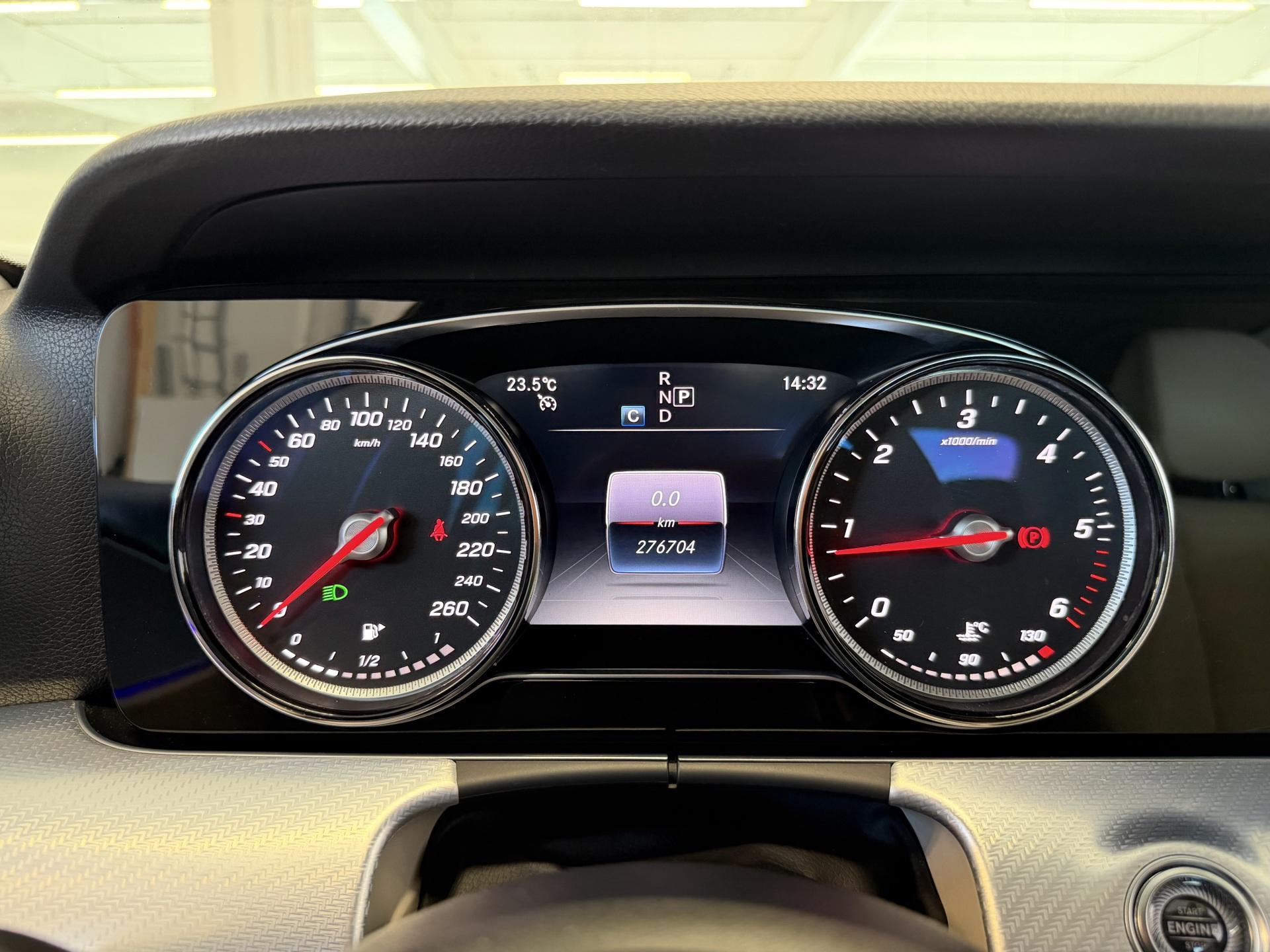 MERCEDES-BENZ E 2020
