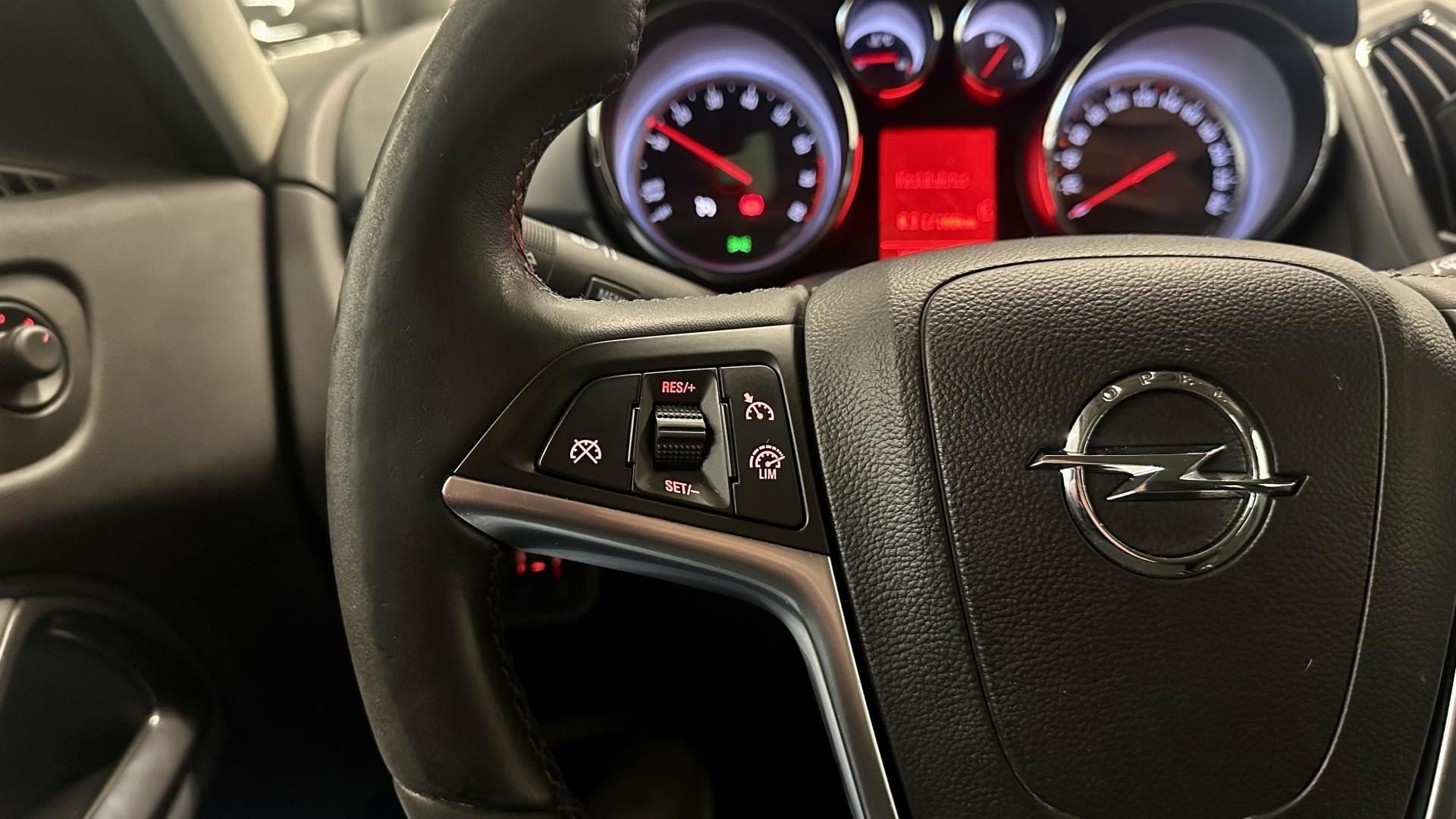 OPEL Zafira Tourer 2012