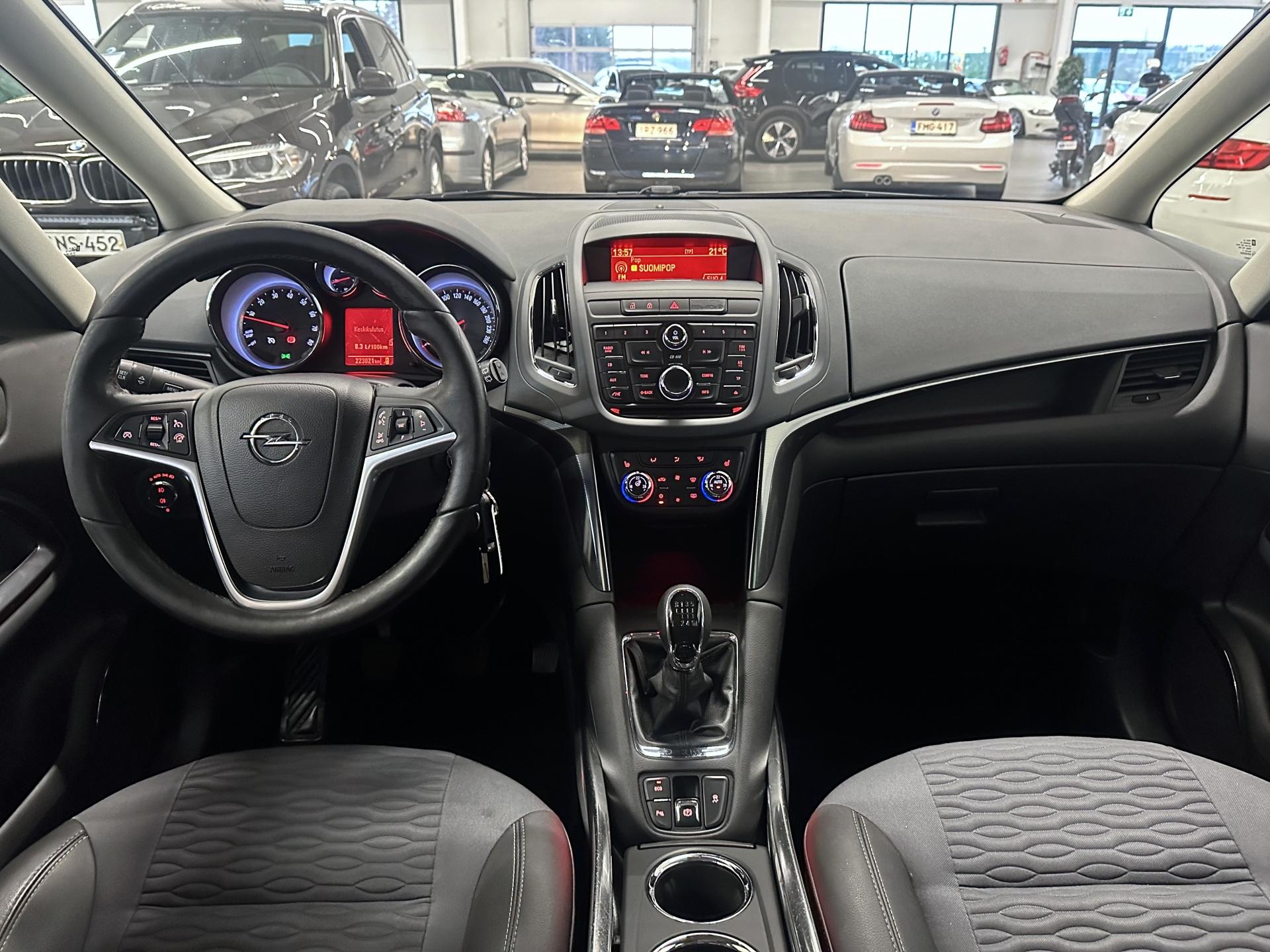 OPEL Zafira Tourer 2012