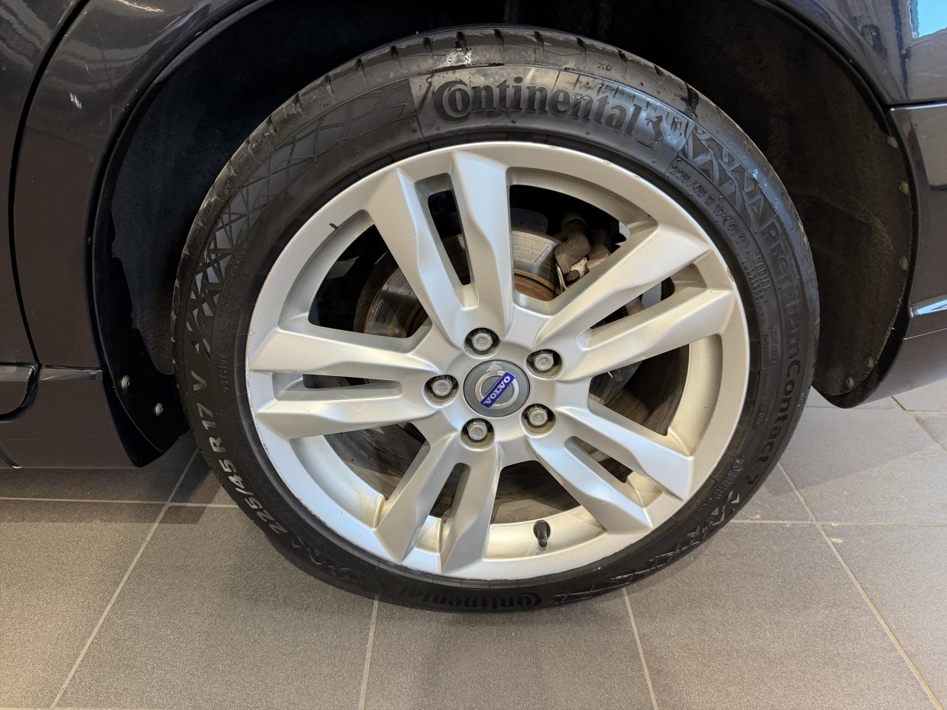 VOLVO S40 2011