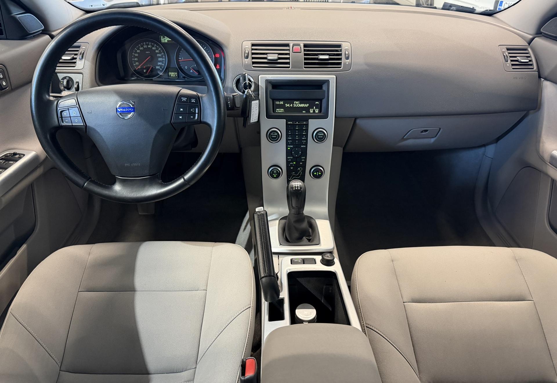 VOLVO S40 2011