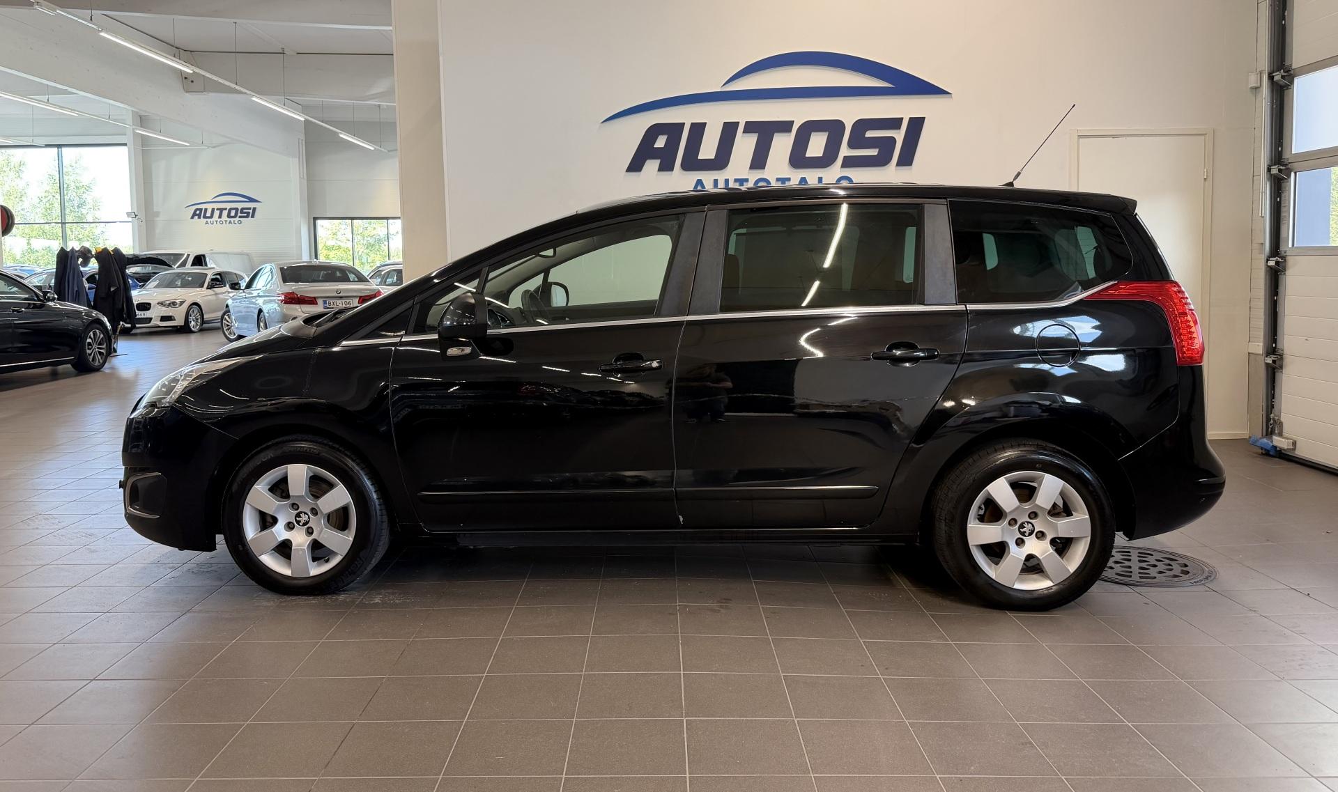 PEUGEOT 5008 2