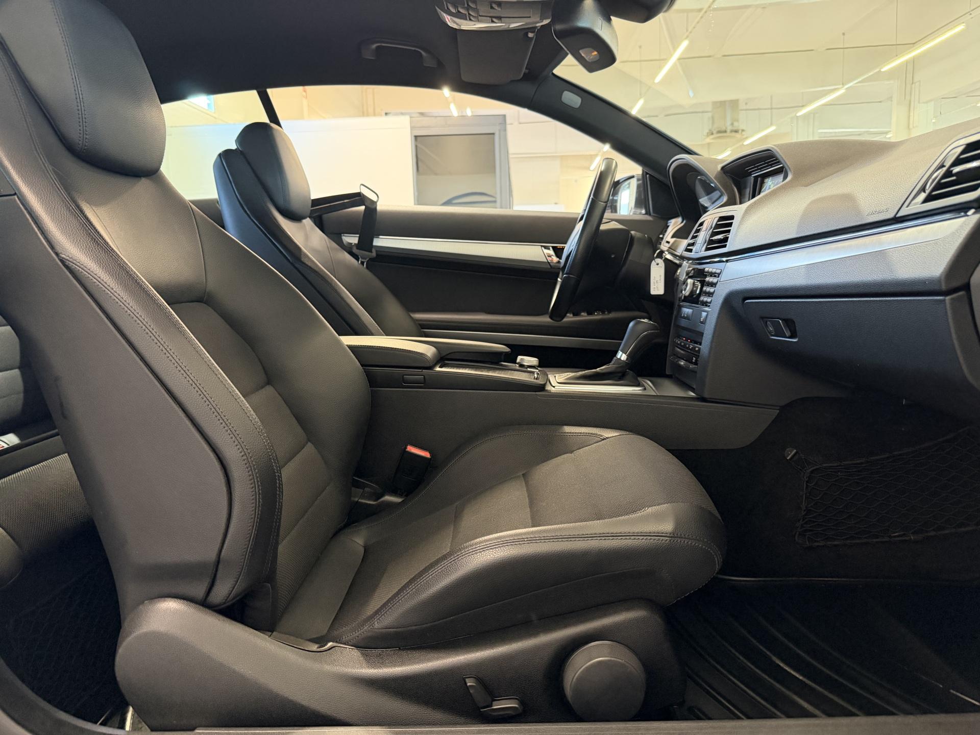 MERCEDES-BENZ E 2010