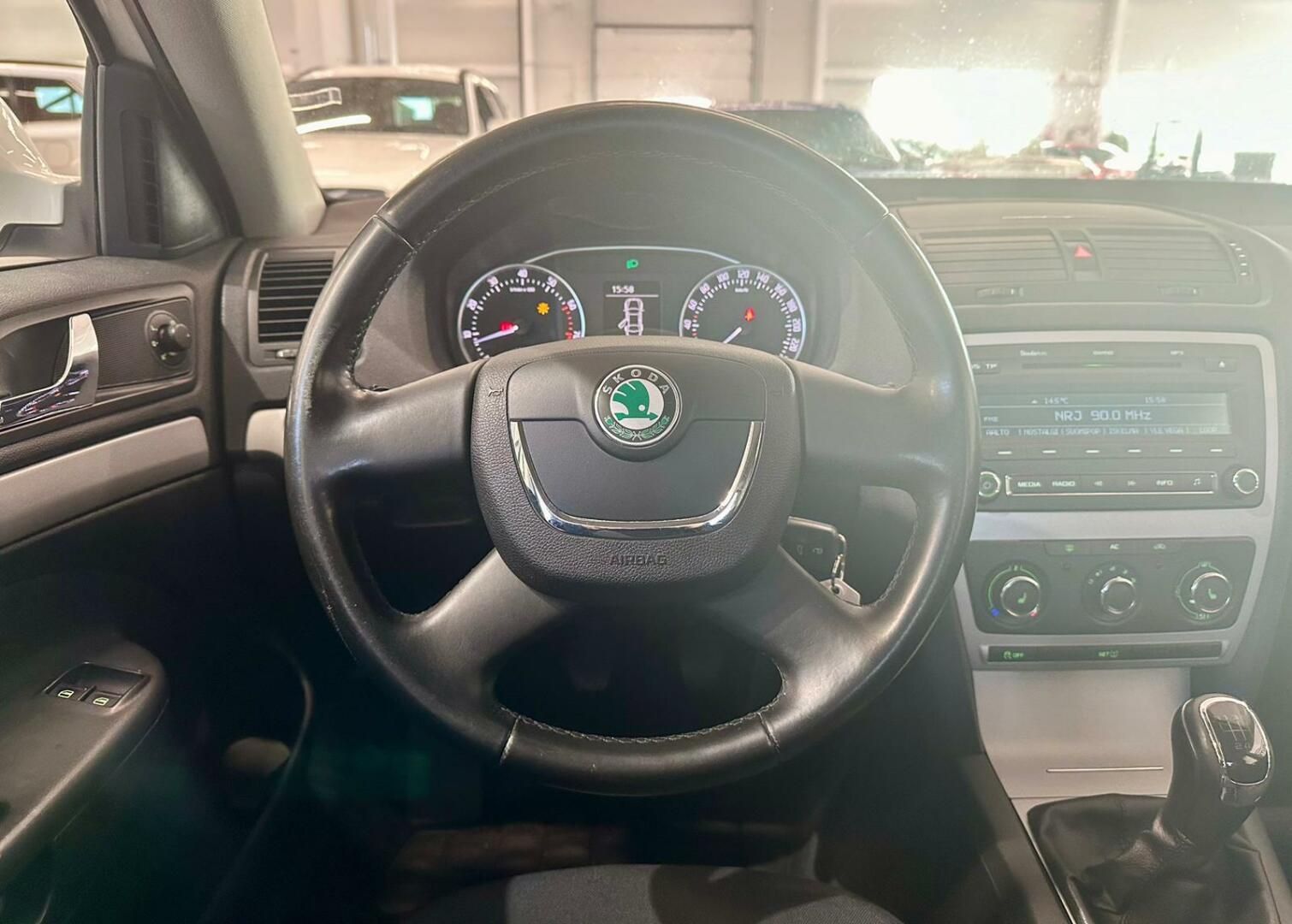 SKODA Octavia 2013