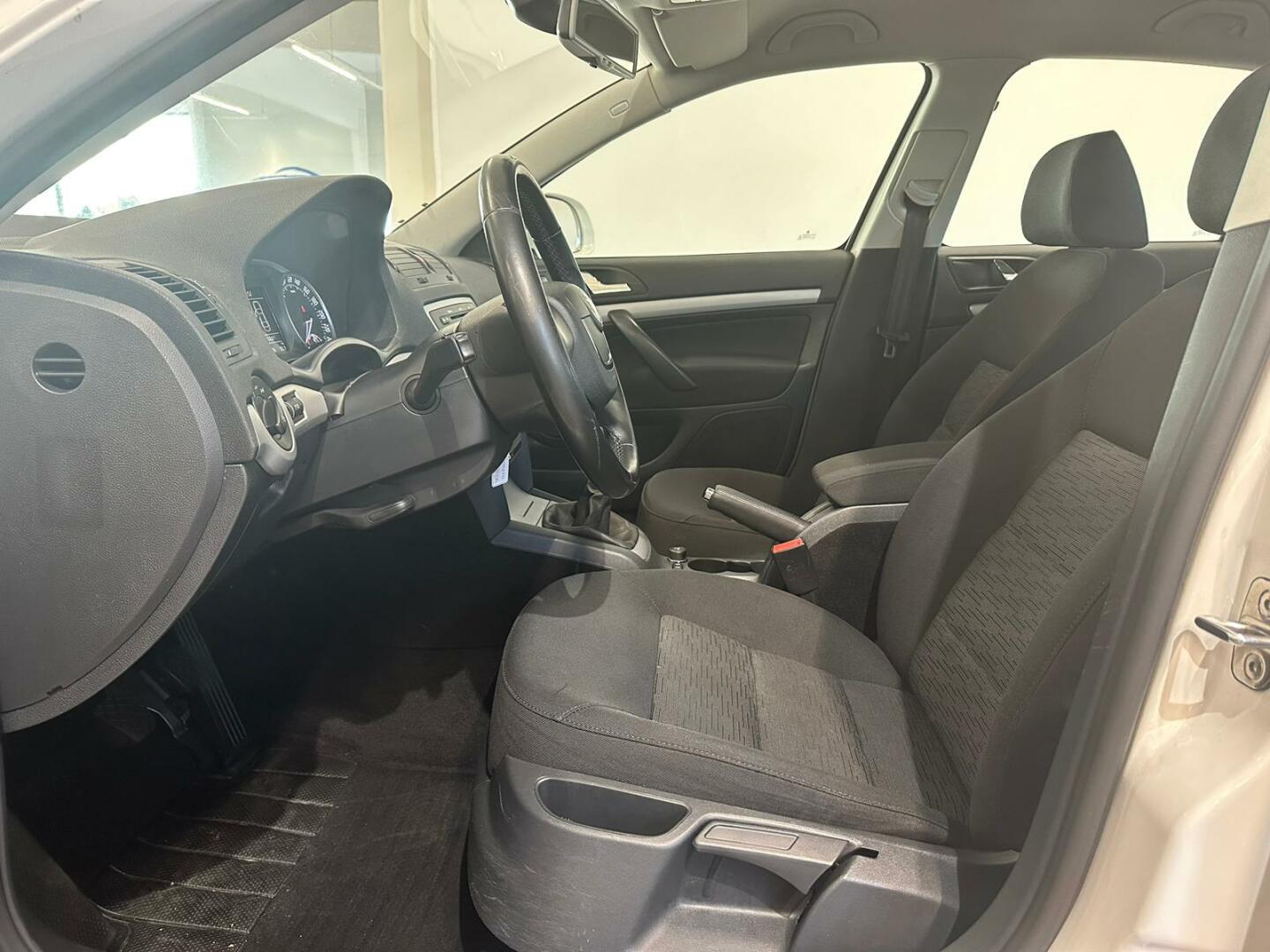 SKODA Octavia 2013