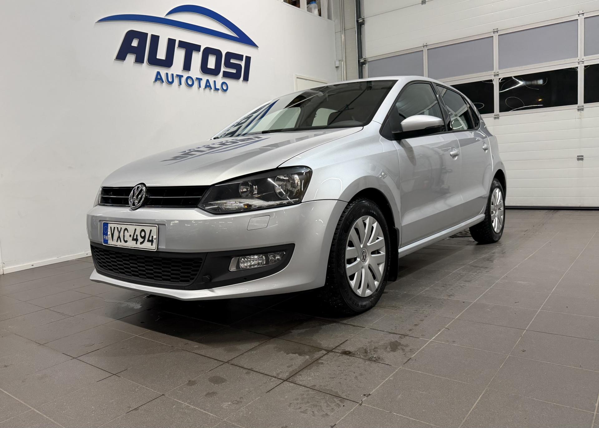 VOLKSWAGEN Polo 2014