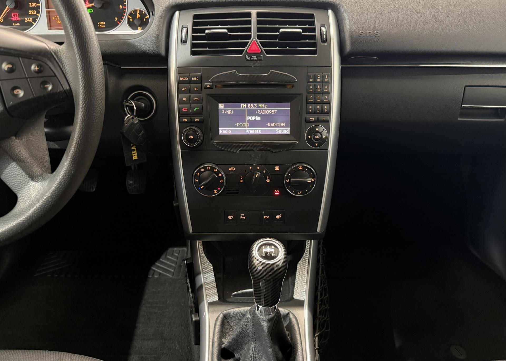 MERCEDES-BENZ B 2010