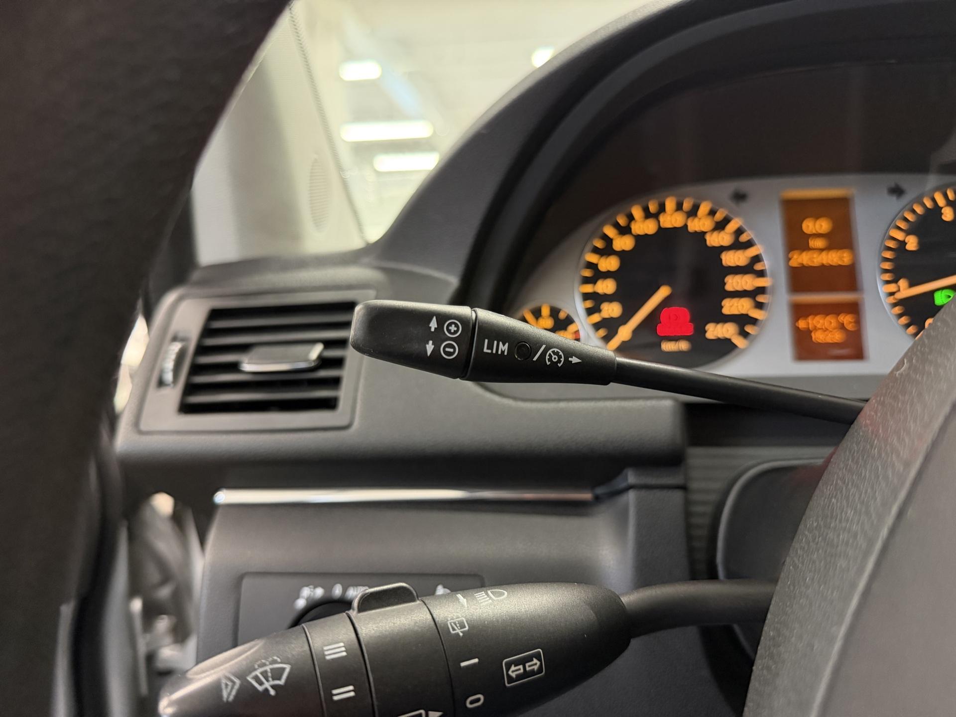 MERCEDES-BENZ B 2010