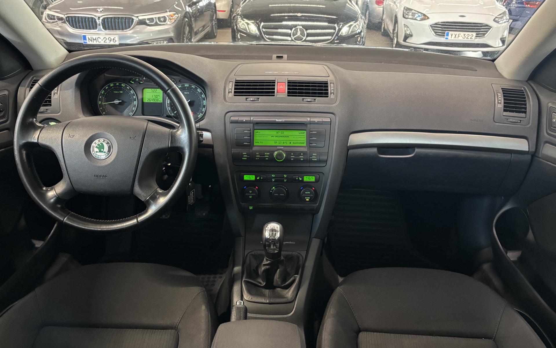 SKODA Octavia 2005