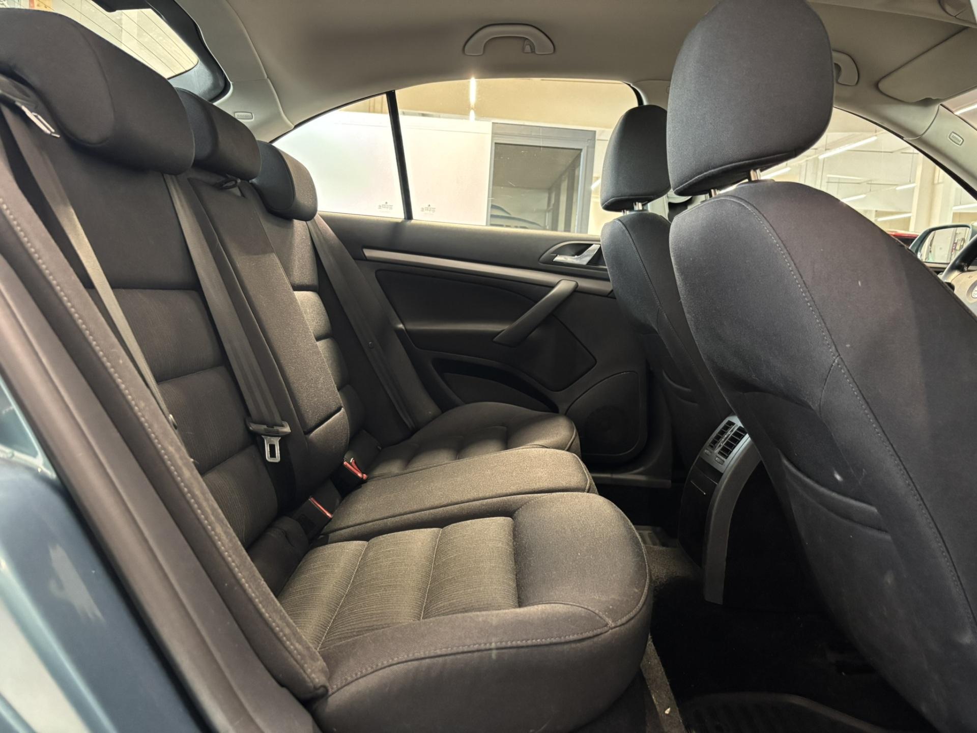 SKODA Octavia 2005